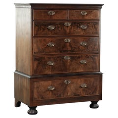 Large antique English oak double chest of drawers from the 18th century