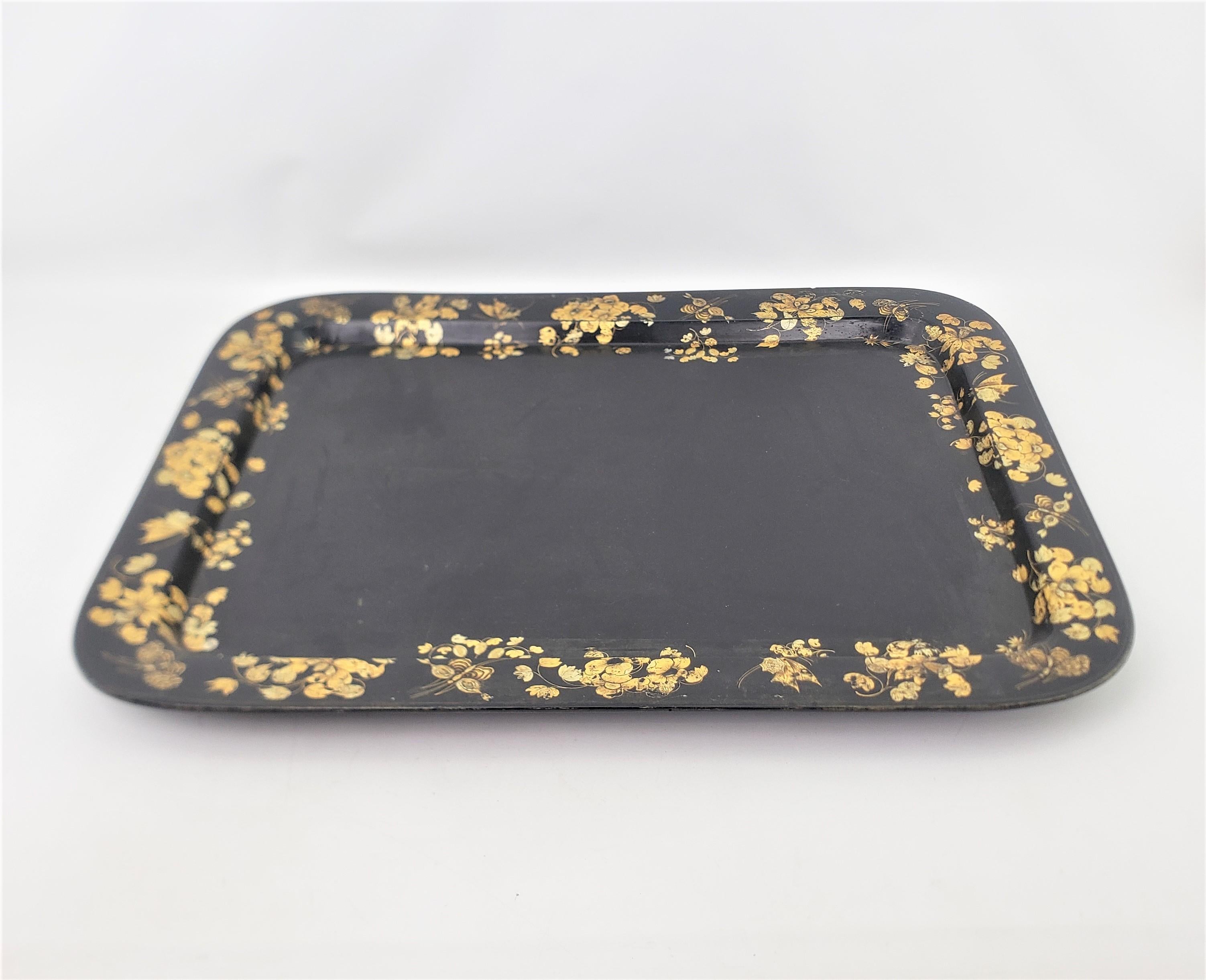 Large Antique English Paper Mache Serving Tray with Gilt Flowers & Butterflies In Good Condition For Sale In Hamilton, Ontario