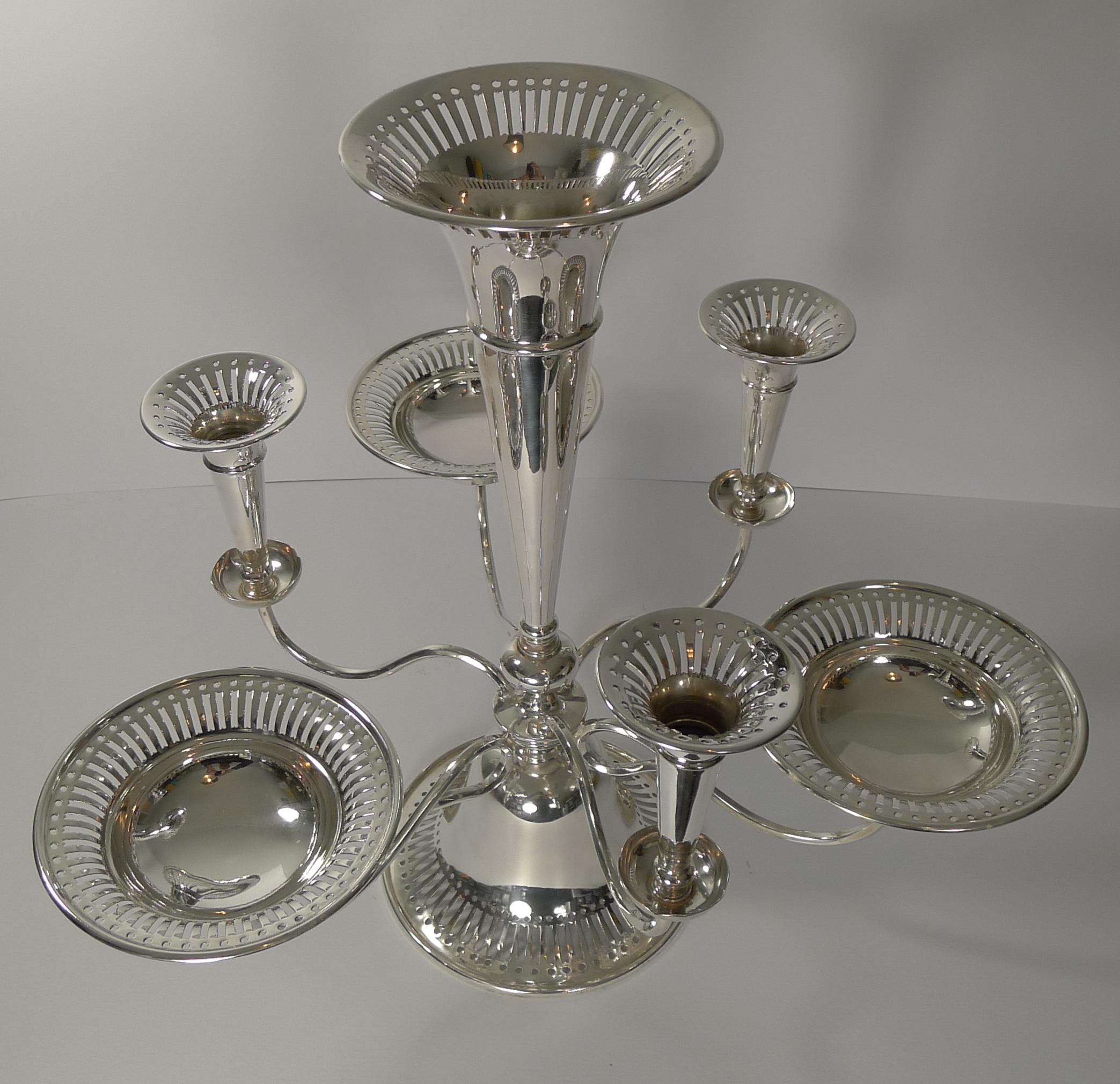 Large Antique English Silver Plated Centerpiece, circa 1910 In Good Condition In Bath, GB