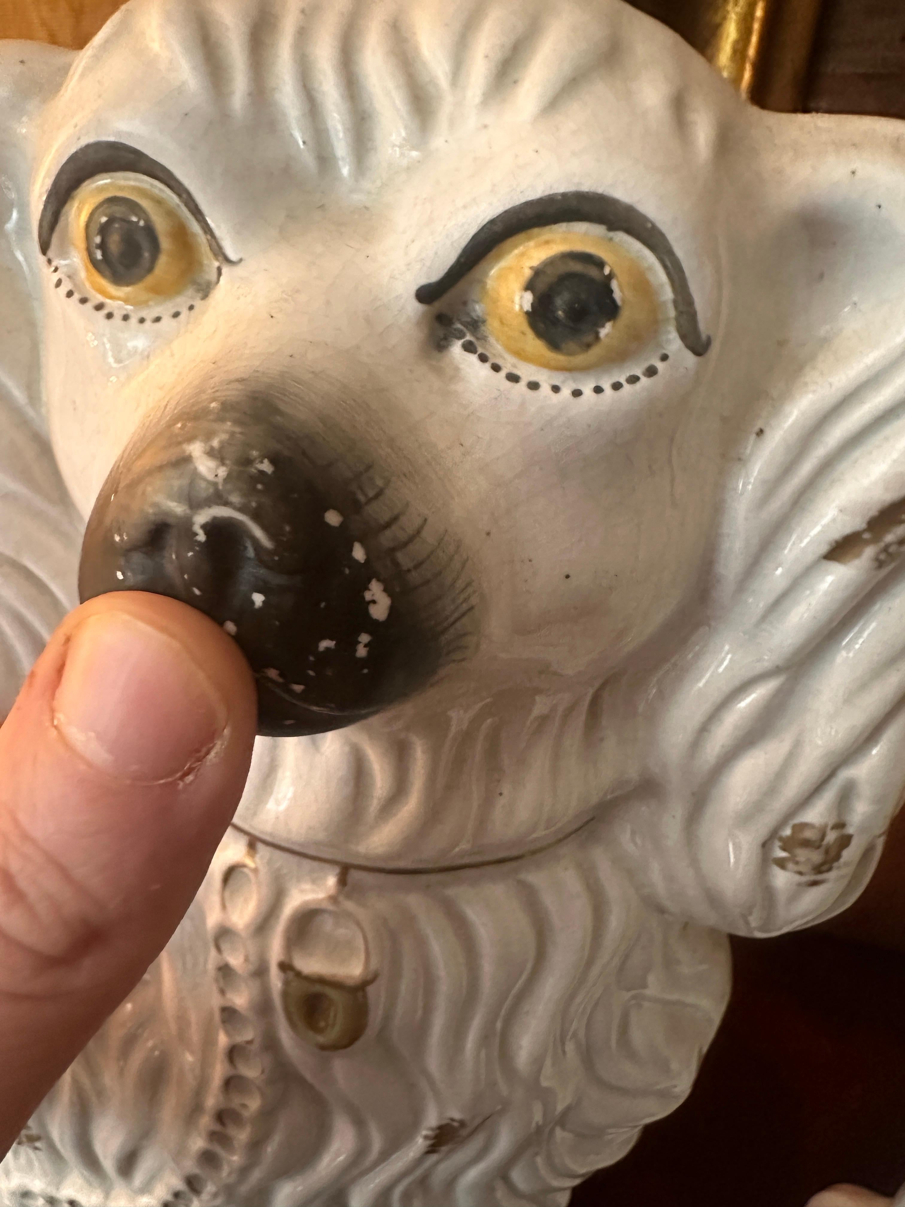Large Antique English Staffordshire mantle Pottery Dogs - Spaniels a Pair In Good Condition For Sale In Farmingdale, NJ