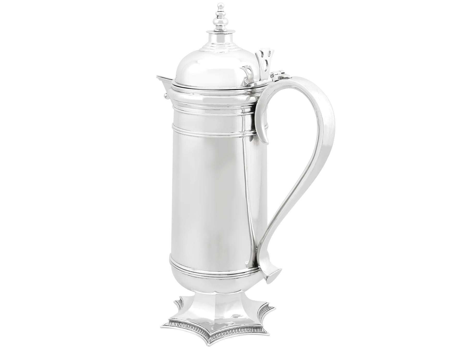 Anglais Grand drapeau anglais ancien en argent sterling en vente