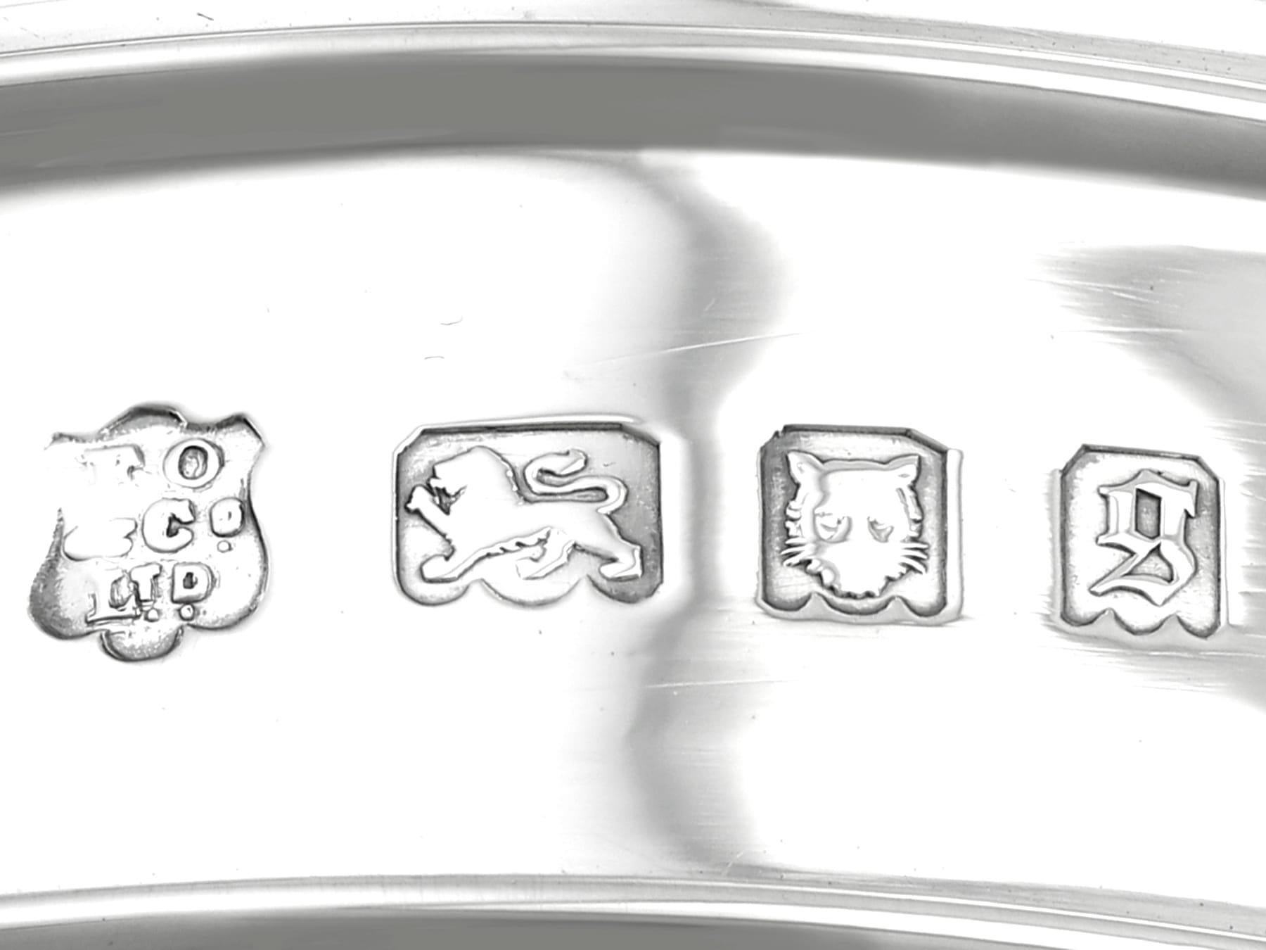 Argent Grand drapeau anglais ancien en argent sterling en vente