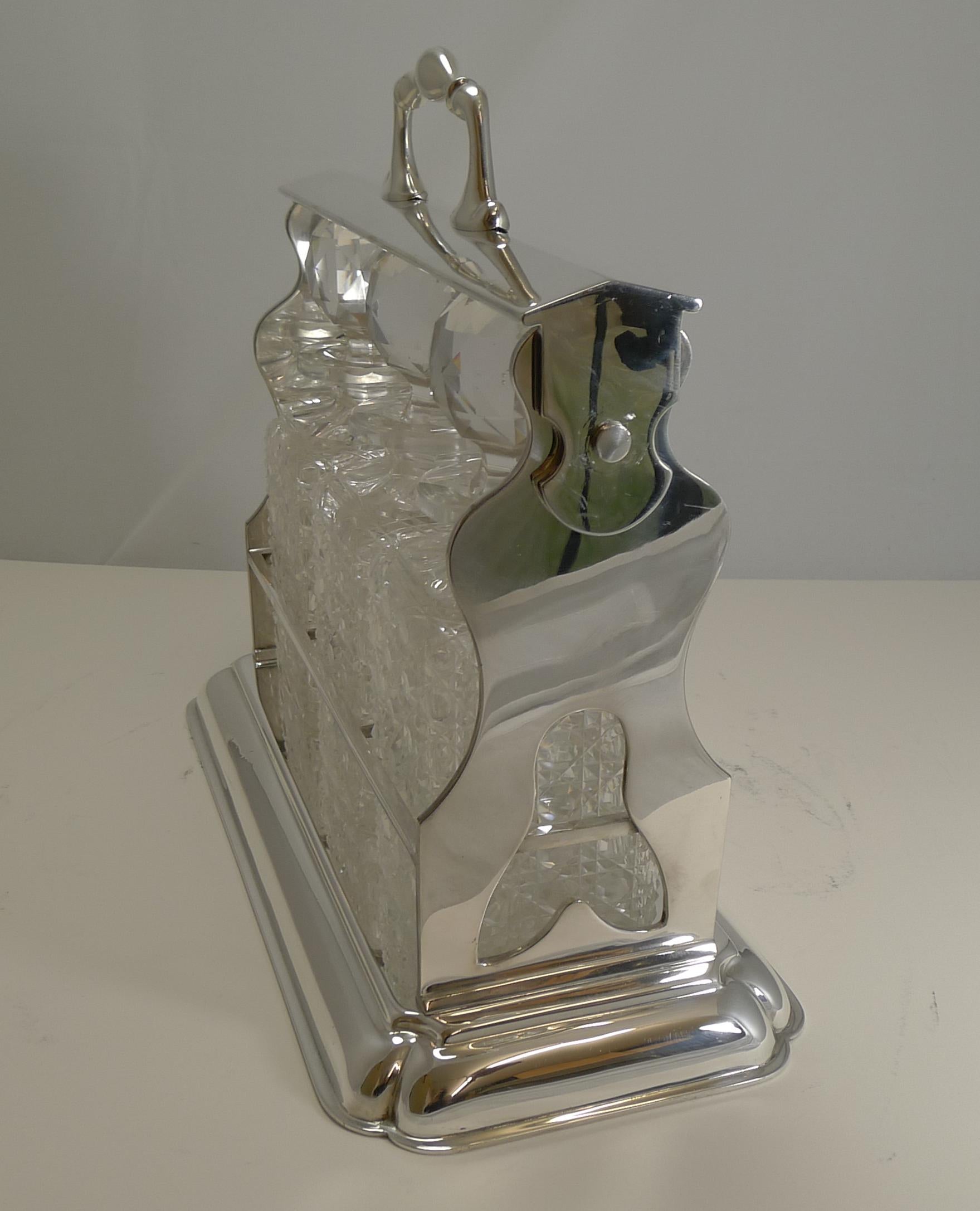 Large Antique English Three Bottle Tantalus by Mappin and Webb, circa 1900 In Good Condition In Bath, GB