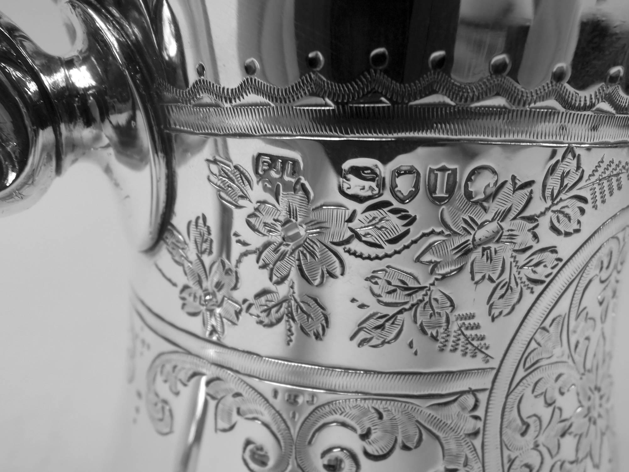 Große antike englische viktorianische georgianische Sterling Silber Tasse, 1884 im Angebot 2