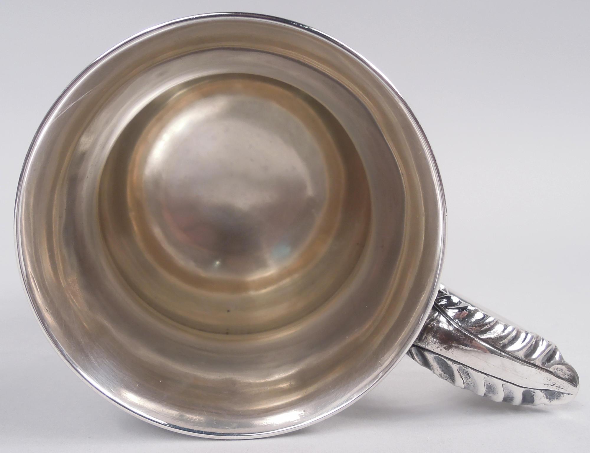 Große antike englische viktorianische georgianische Sterling Silber Tasse, 1884 (Spätes 19. Jahrhundert) im Angebot