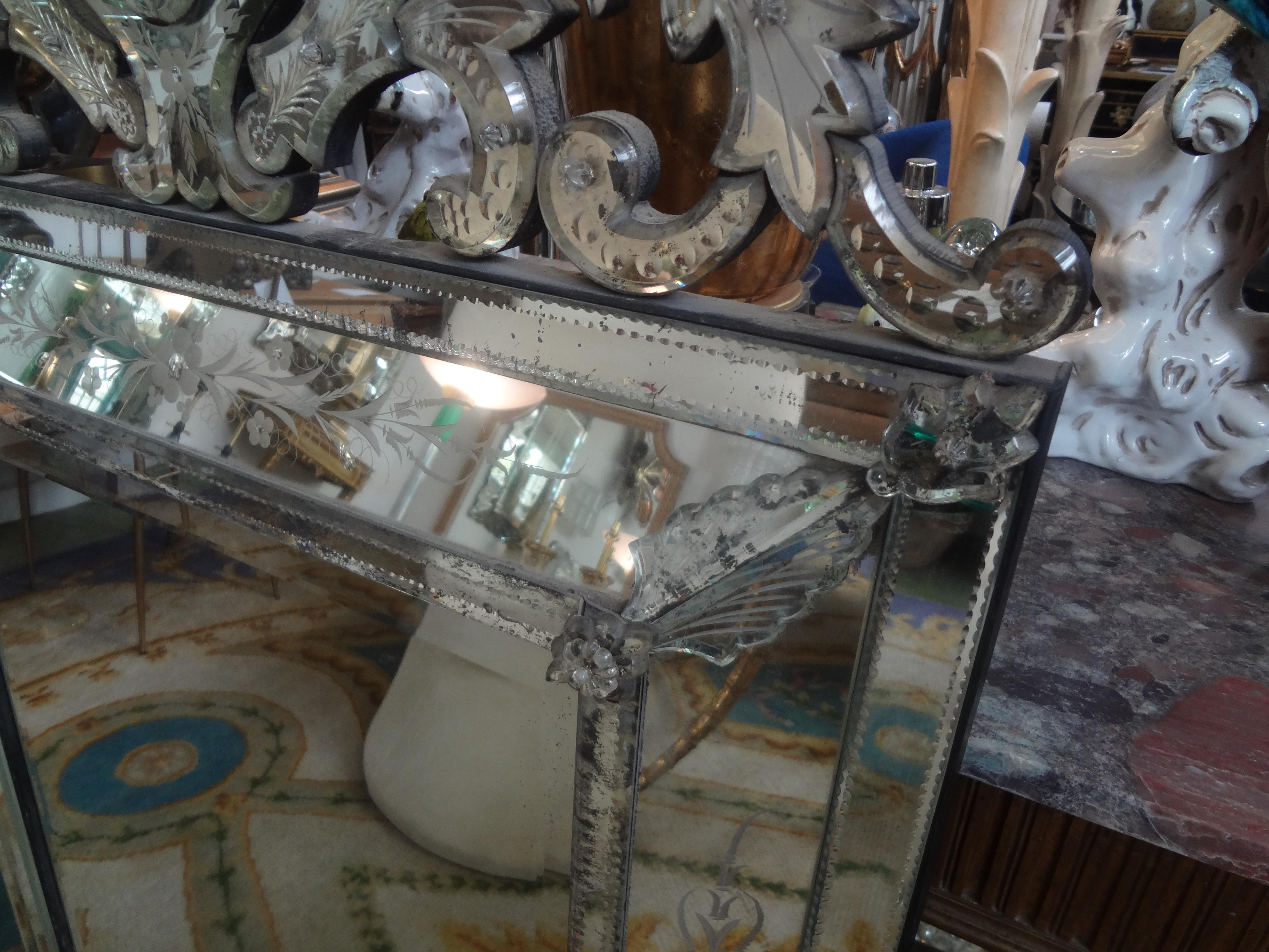 Großer antiker geätzter und abgeschrägter venezianischer Spiegel im Angebot 3