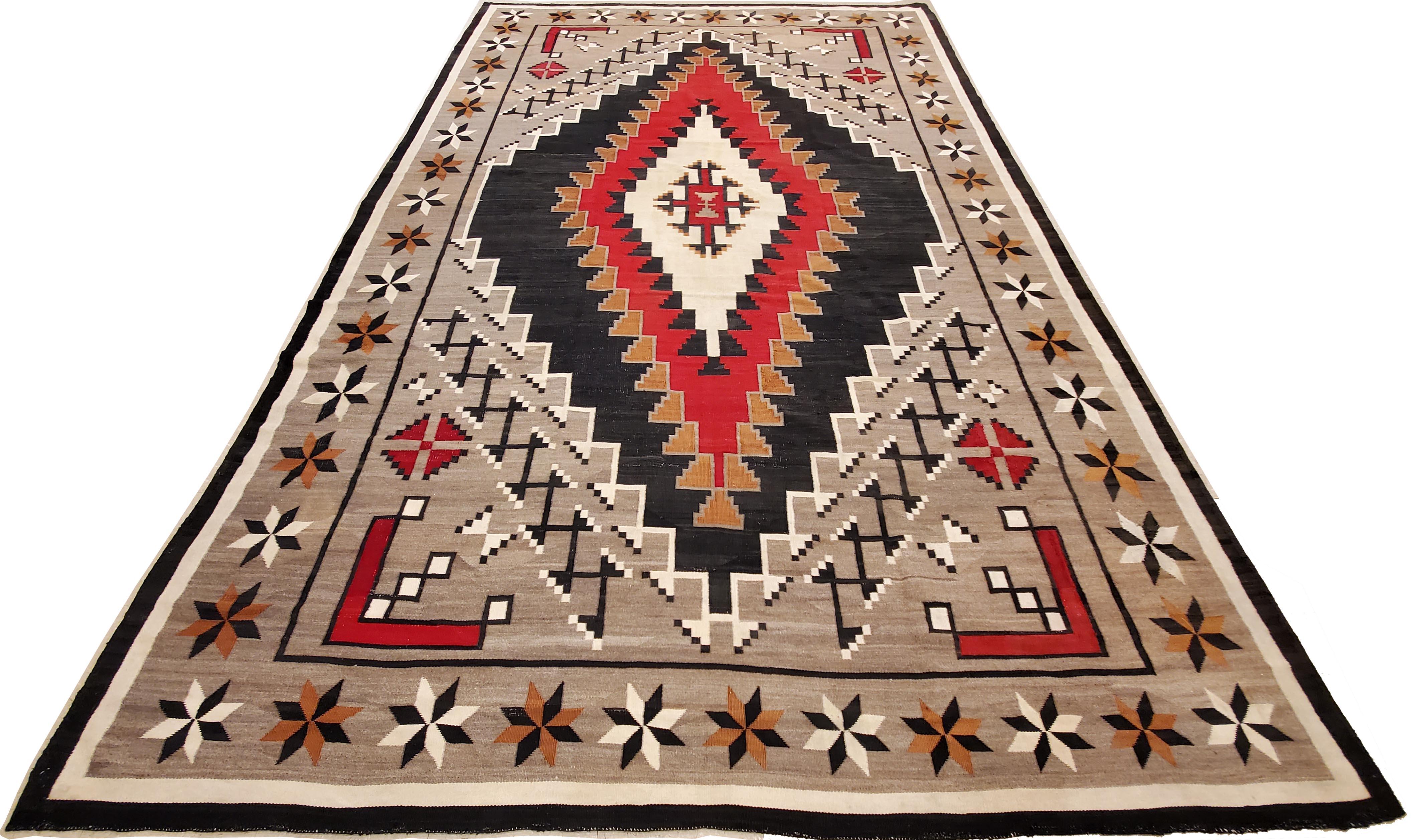 Large Antique Eye Dazzler Navajo Carpet, Handmade, Wool, Beige, Tan, Gray & Red For Sale 10