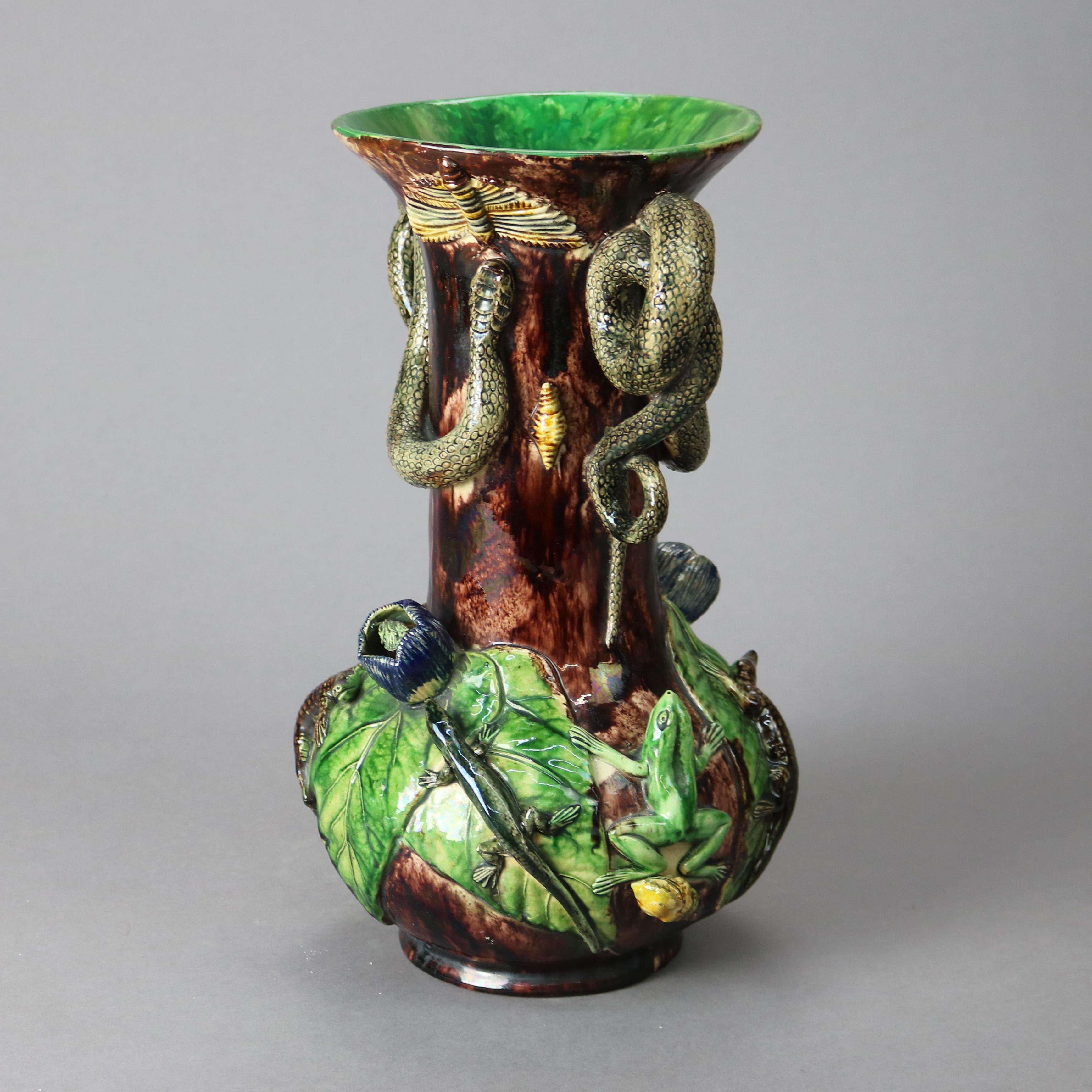 Large Antique Figural Palissy Ware Majolica Pottery Vases, Mafra Portugal, 19thC 6