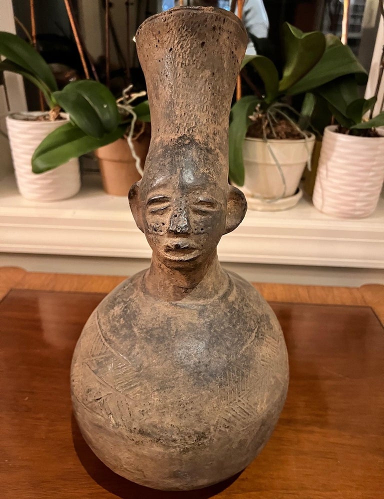 Fired Large Antique Figurative African Mangbetu Peoples Anthropomorphic Vessel For Sale