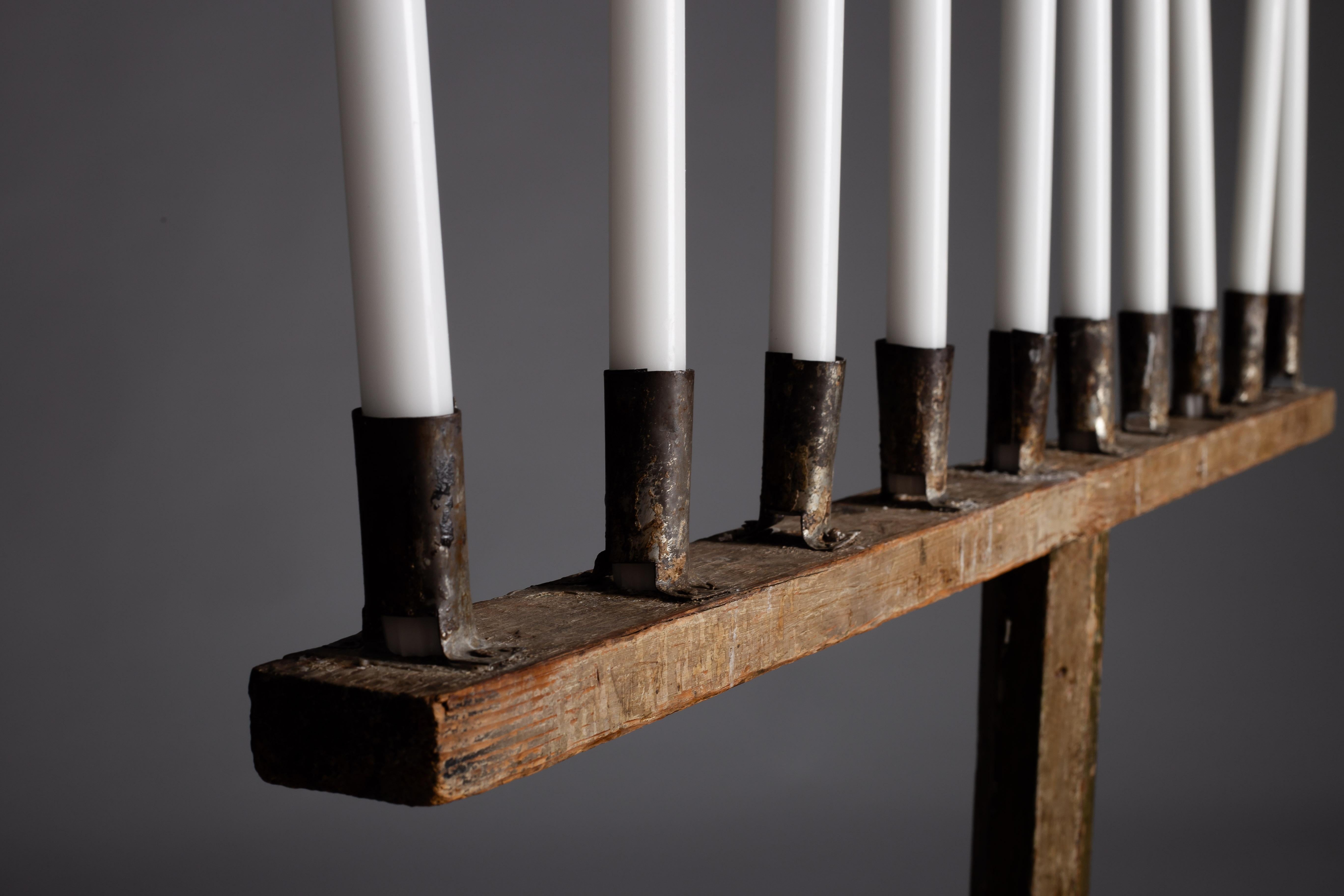 Gran candelabro antiguo finlandés de madera del siglo XIX Arte popular en venta