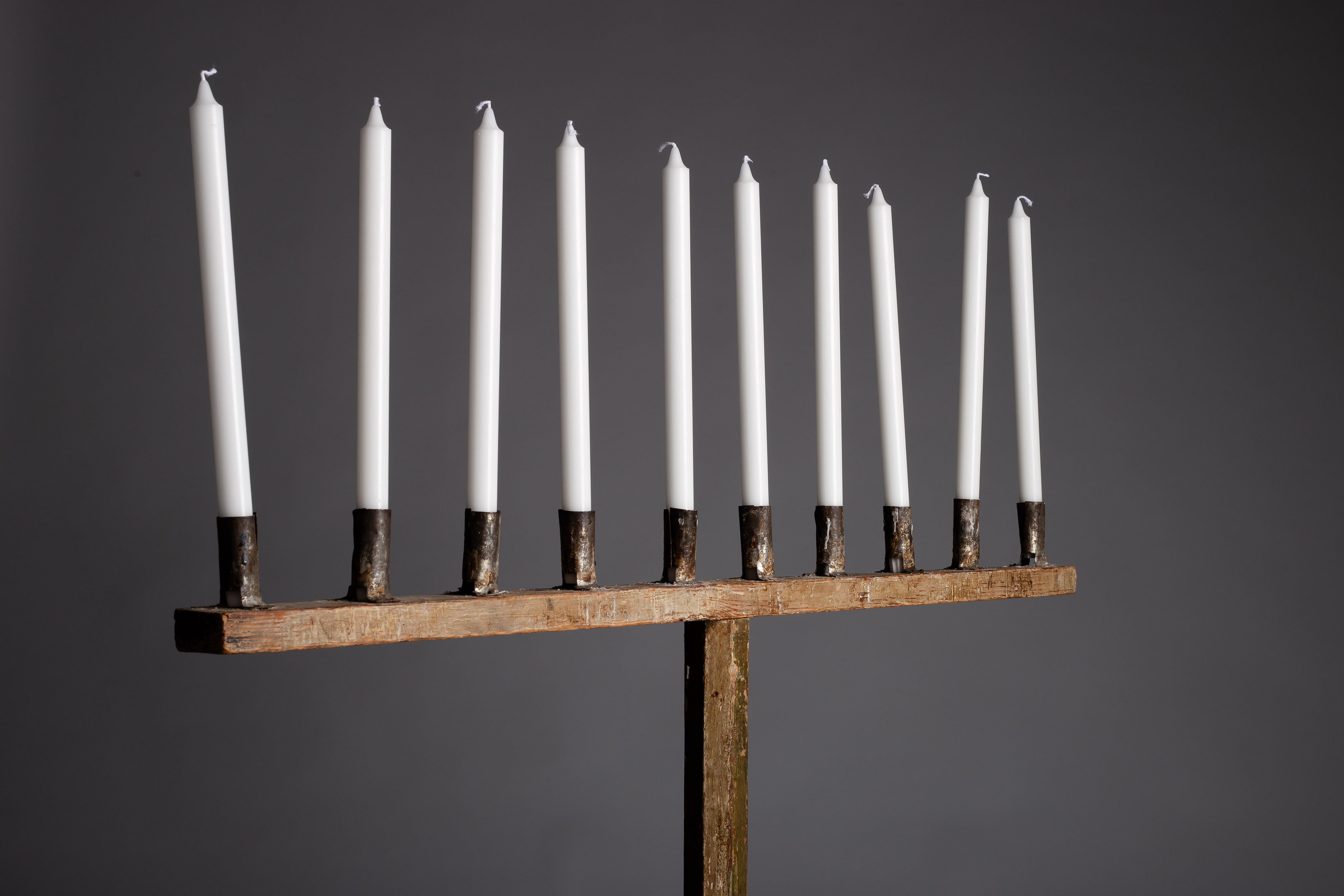 Gran candelabro antiguo finlandés de madera del siglo XIX en venta 2
