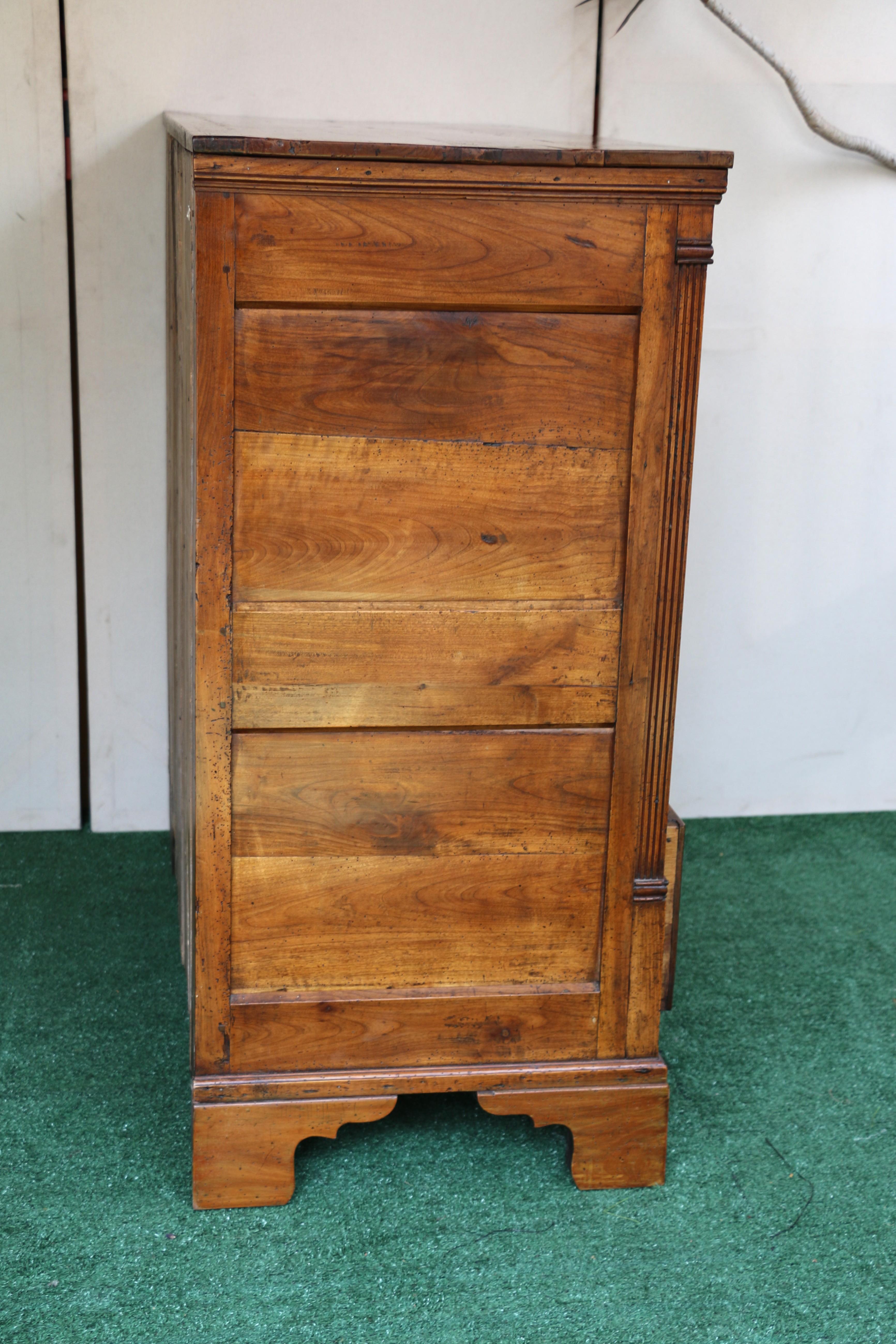 Large Antique Five Drawers Chest For Sale 5