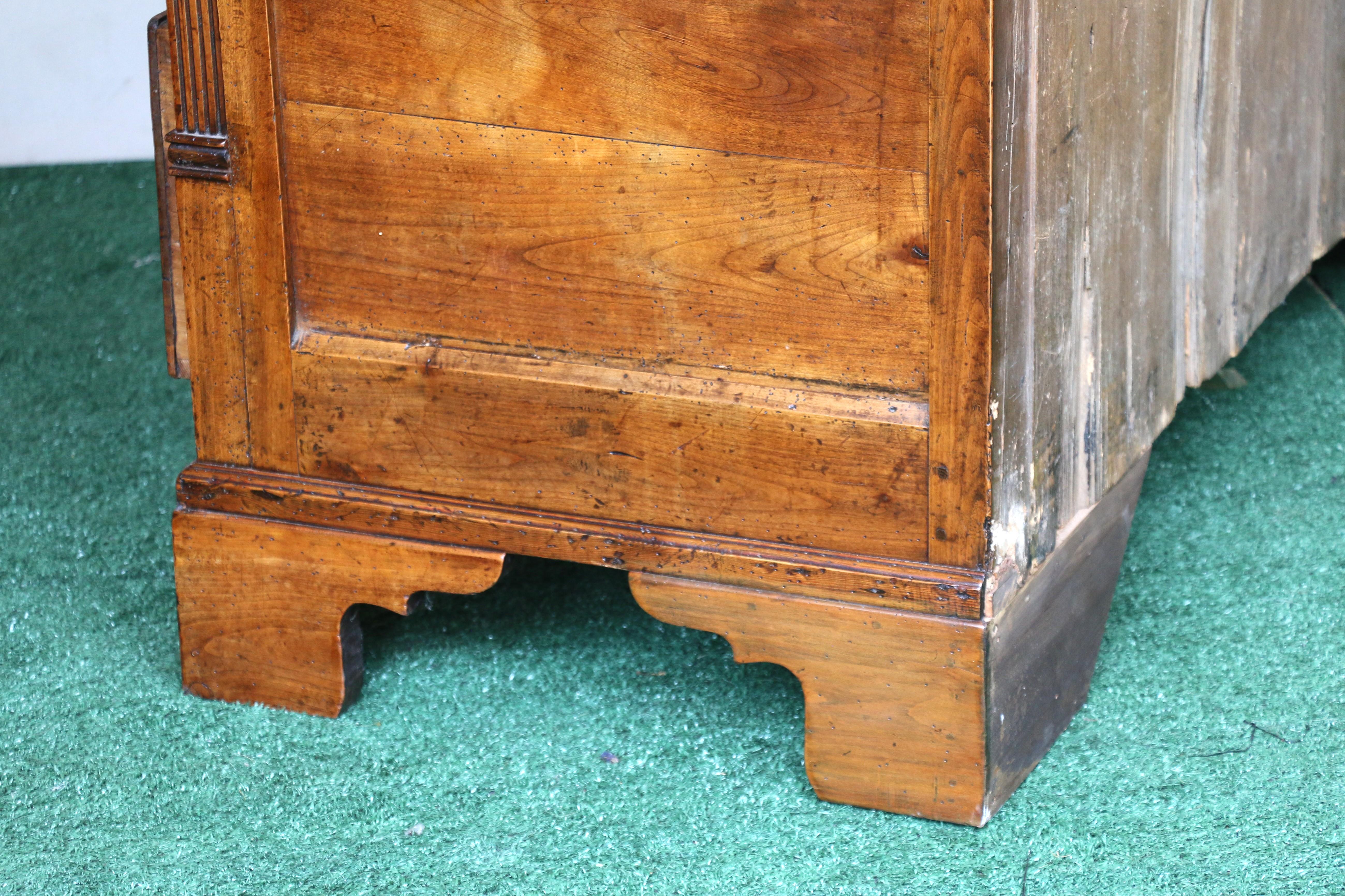 Large Antique Five Drawers Chest For Sale 8