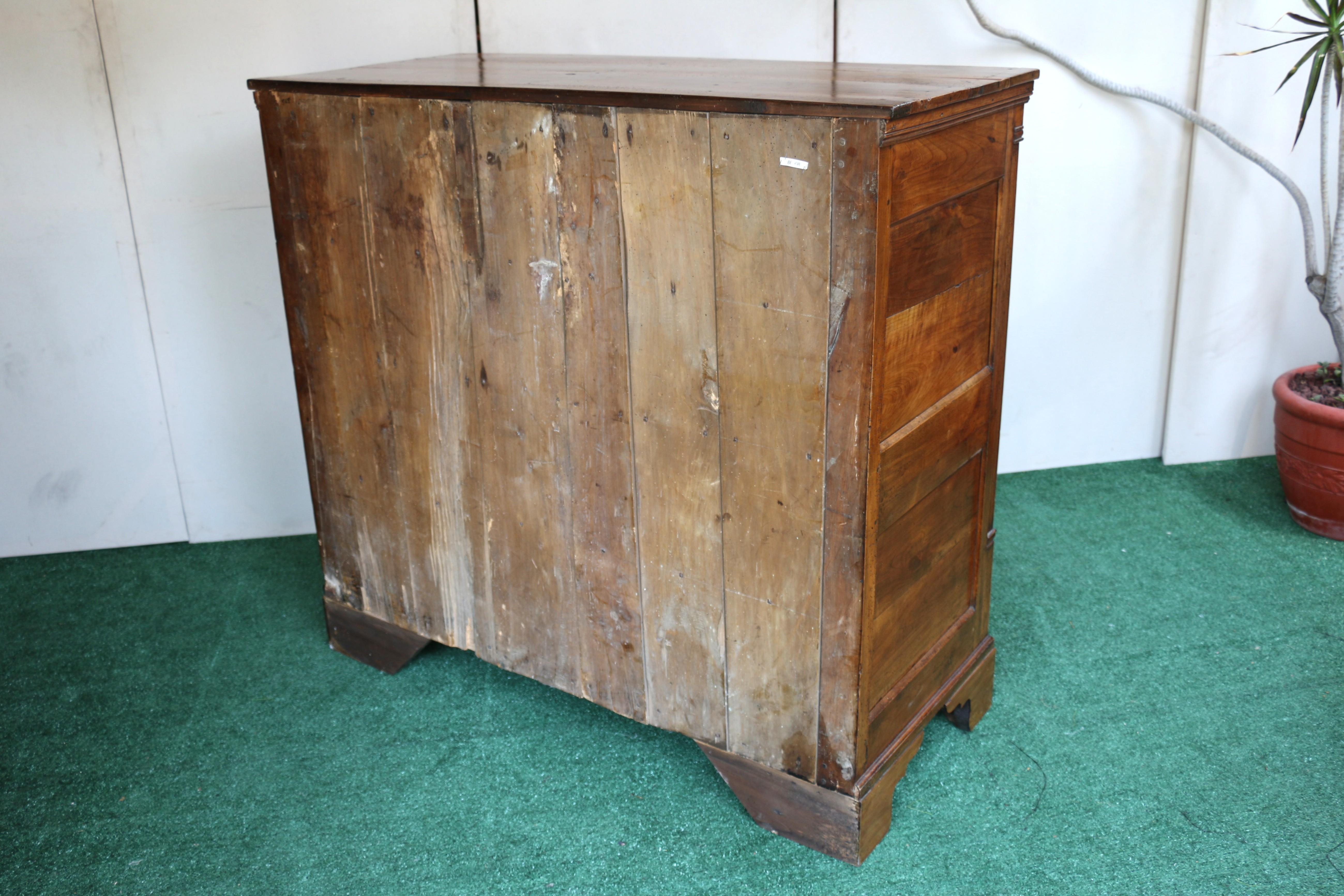 Large Antique Five Drawers Chest For Sale 9