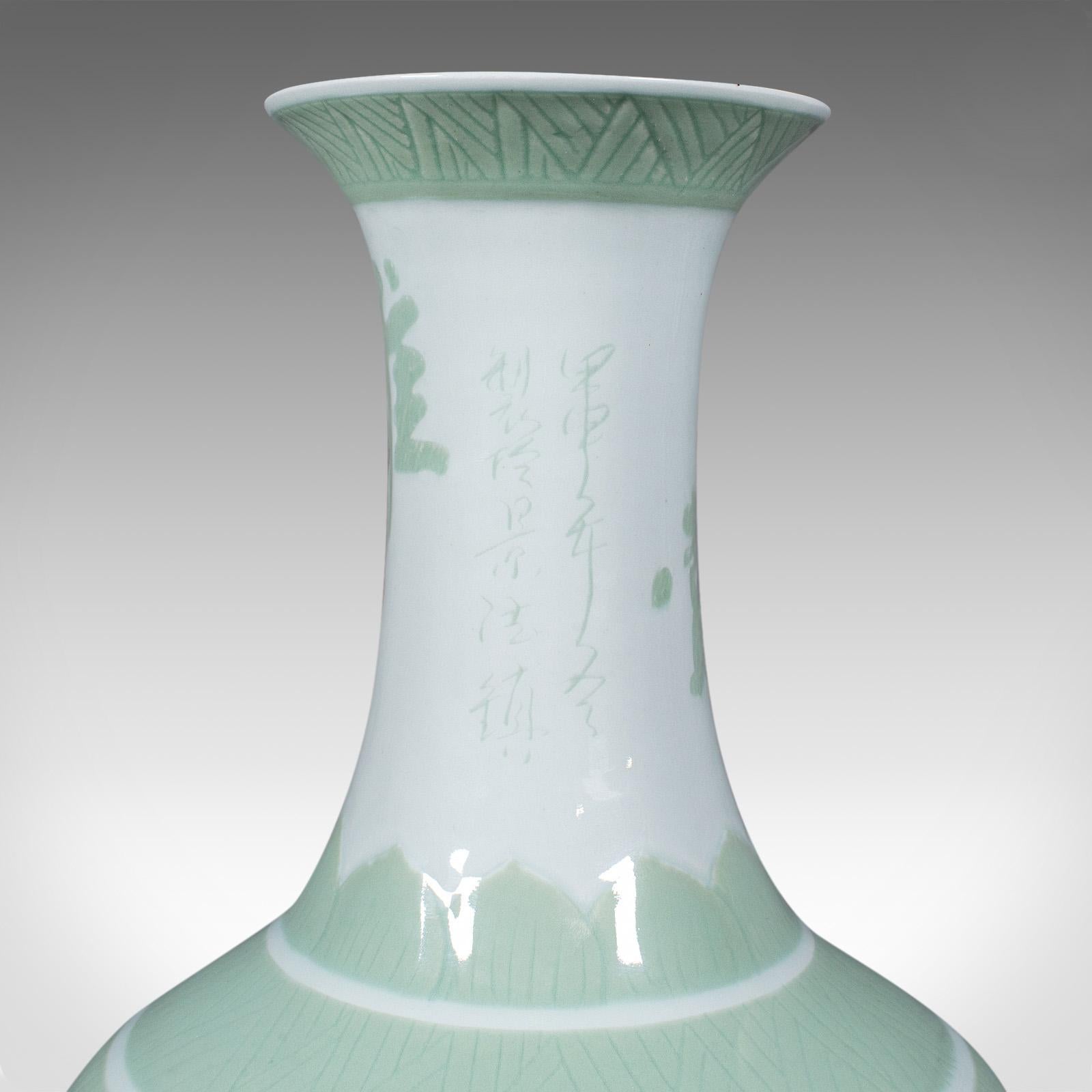 Grande vaso da fiori antico, cinese, celadon, ceramica, urna a balaustro, vittoriano in vendita 2