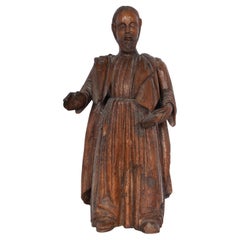 Gran estatua antigua francesa del siglo XVII tallada en nogal de San Pedro Santos