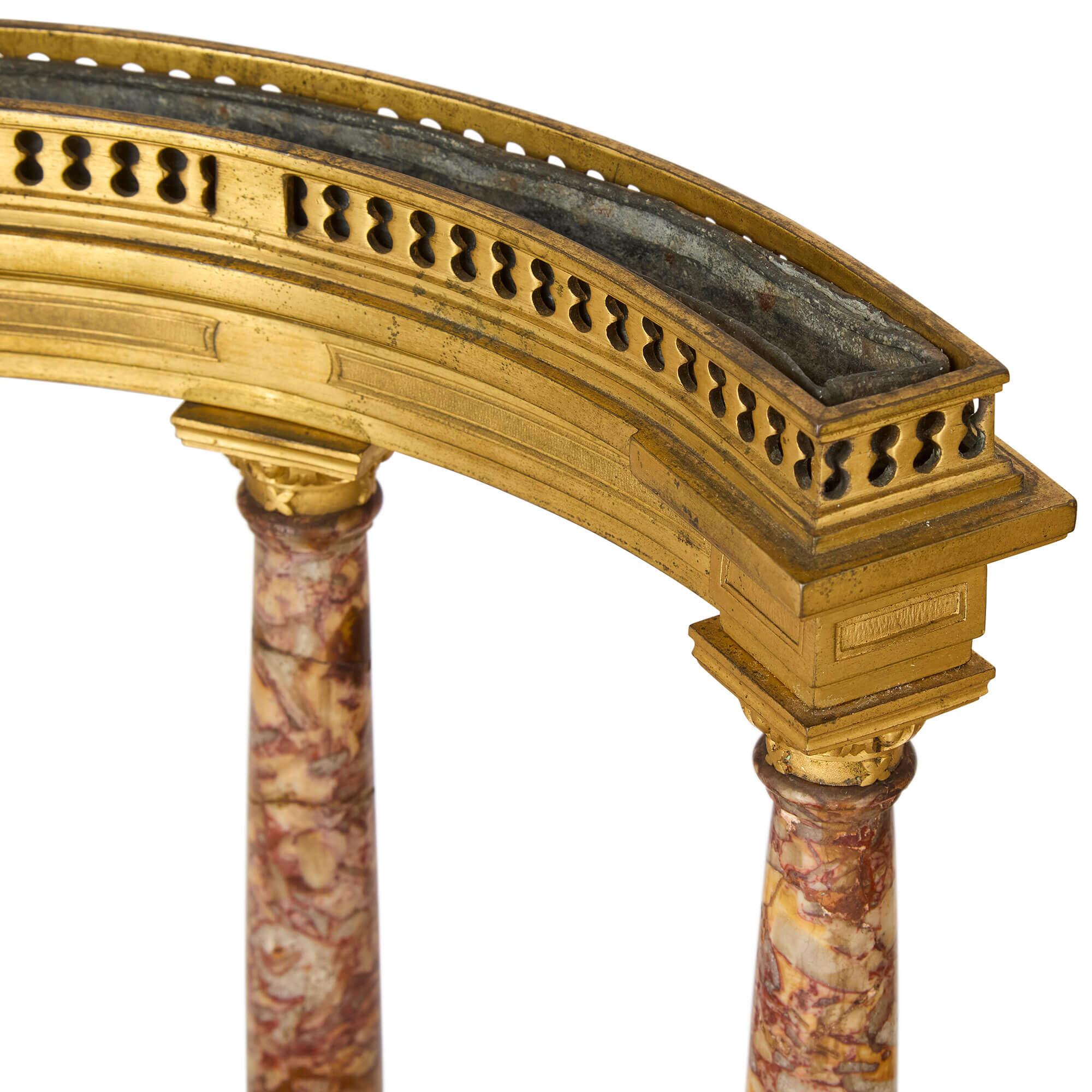 Großer antiker französischer architektonischer Garnituraufsatz Boin-Taburet im Angebot 1