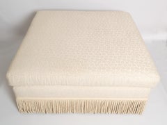 Grand pouf Ottoman Art Déco français ancien à franges:: circa 1920