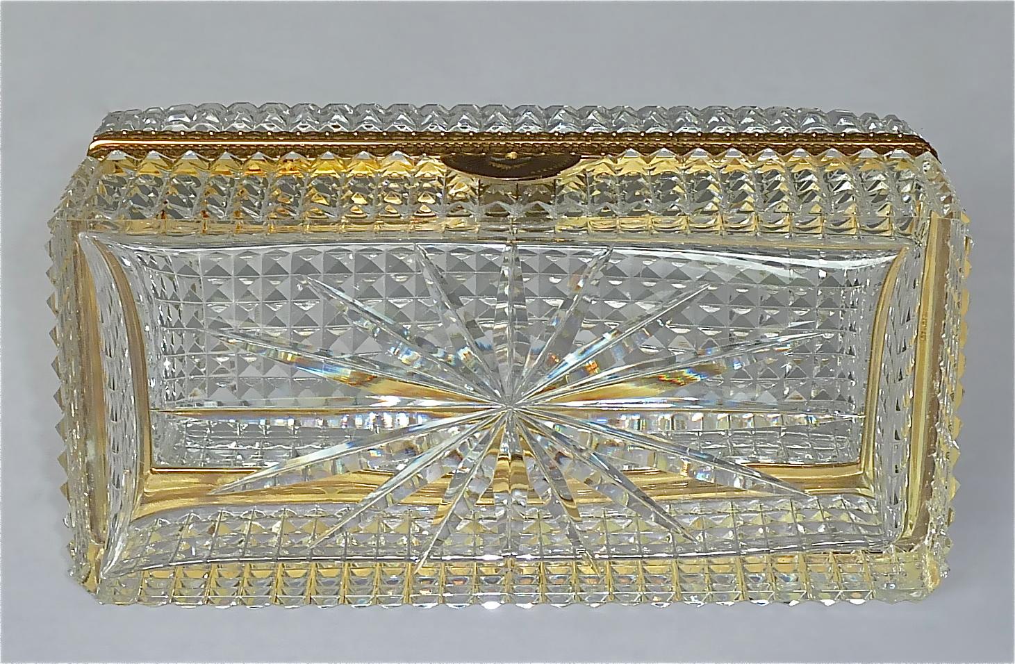 Large Antique French Baccarat Att. Crystal Glass Brass Jewelry Vanity Box Casket In Good Condition In Nierstein am Rhein, DE