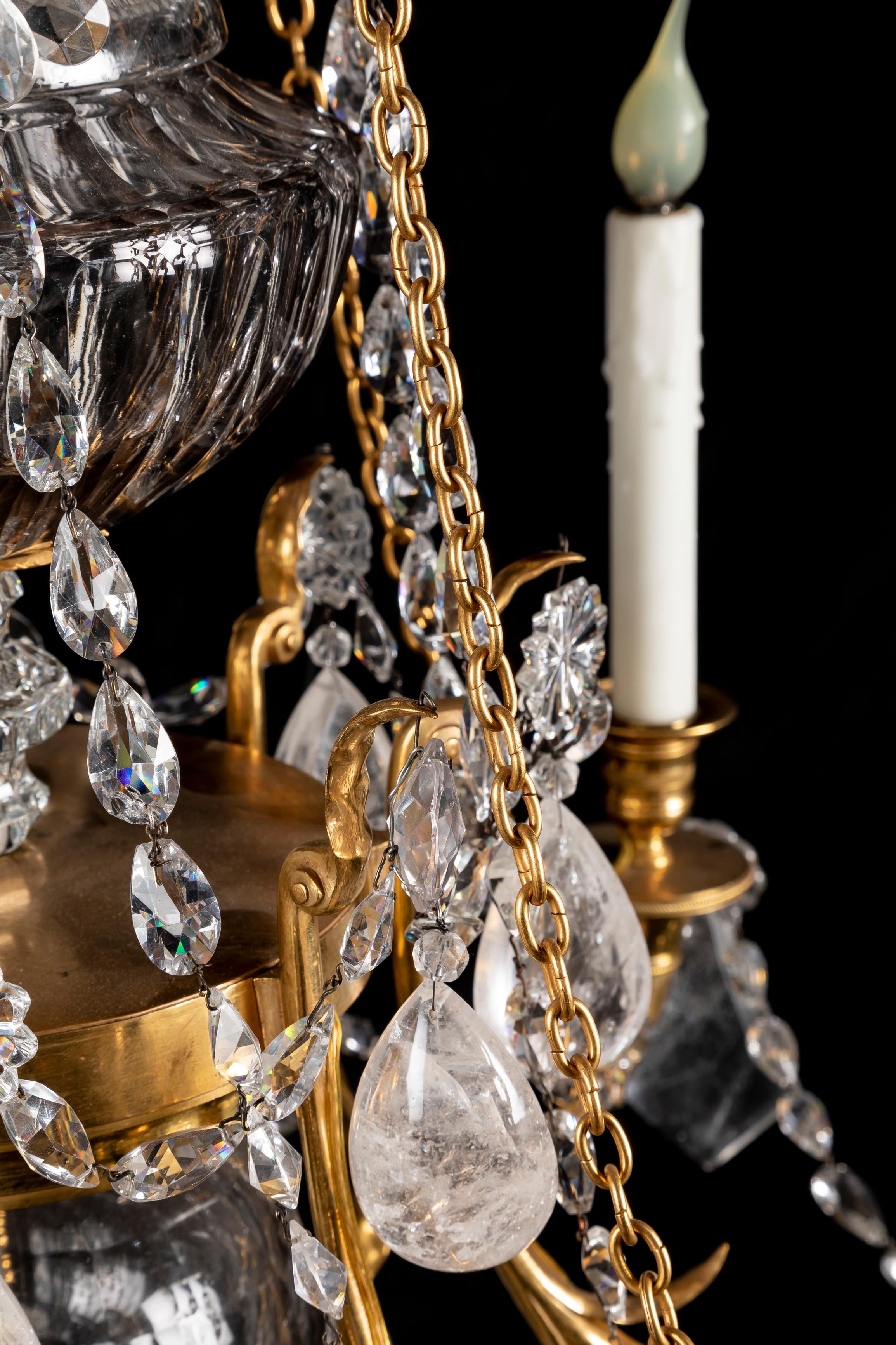 Großer Antique French Bagues Louis XVI St Ormolu und geschliffener Bergkristall-Kronleuchter im Angebot 9
