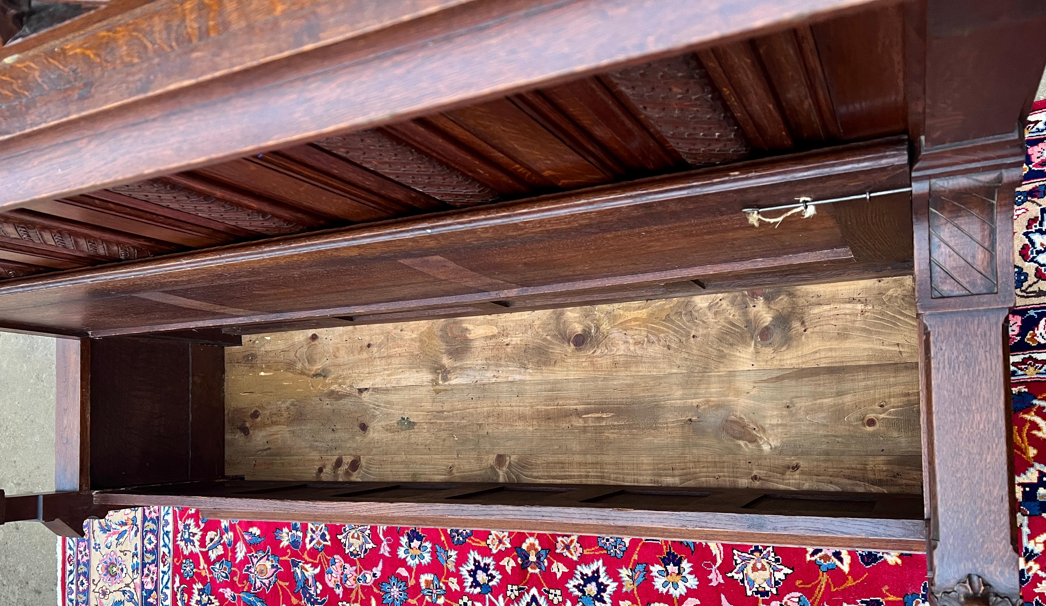 Gran banco francés antiguo Settee Asiento gótico de tracería de roble c. XIX en venta 2
