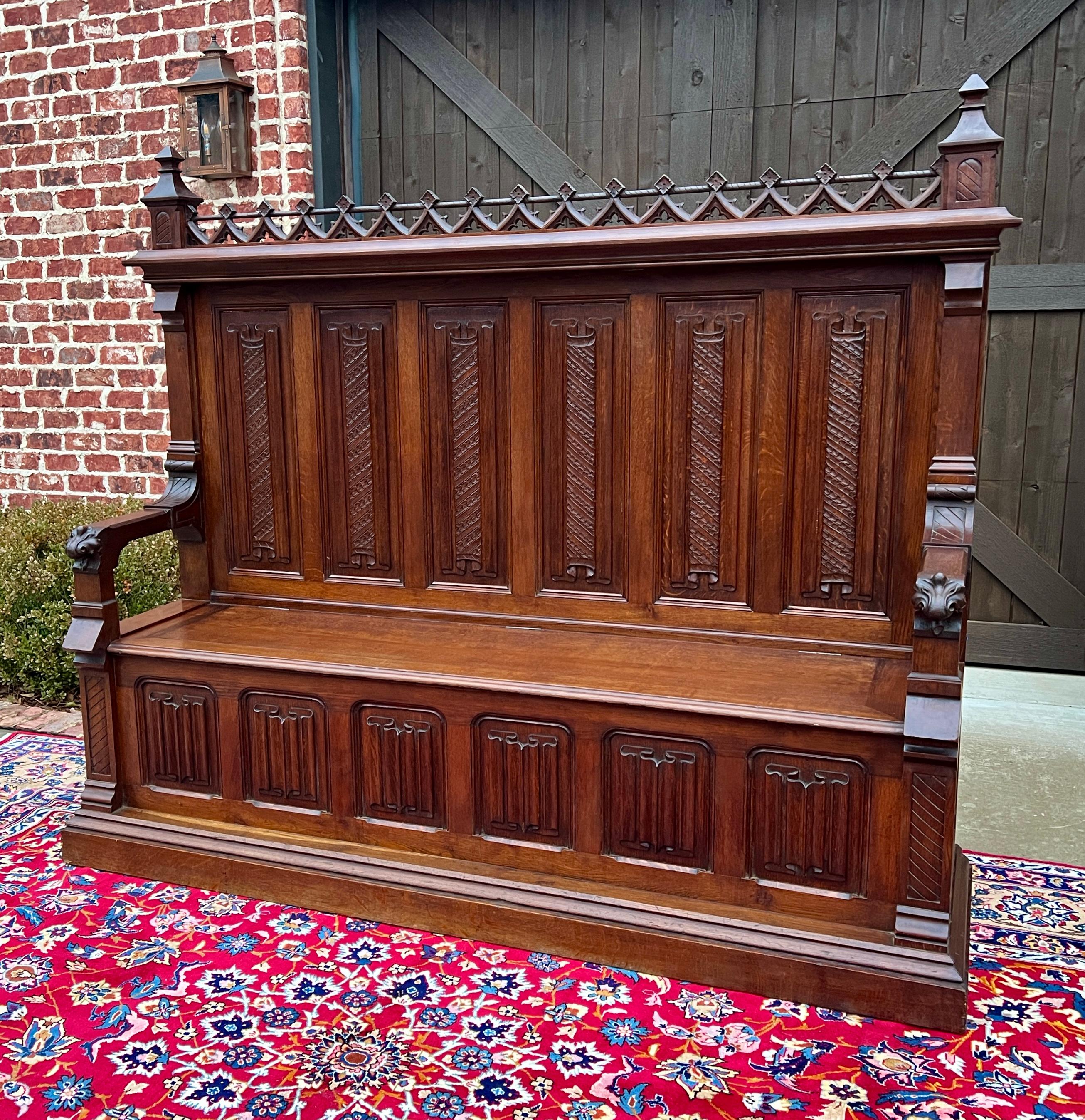 Gran banco francés antiguo Settee Asiento gótico de tracería de roble c. XIX en venta 5
