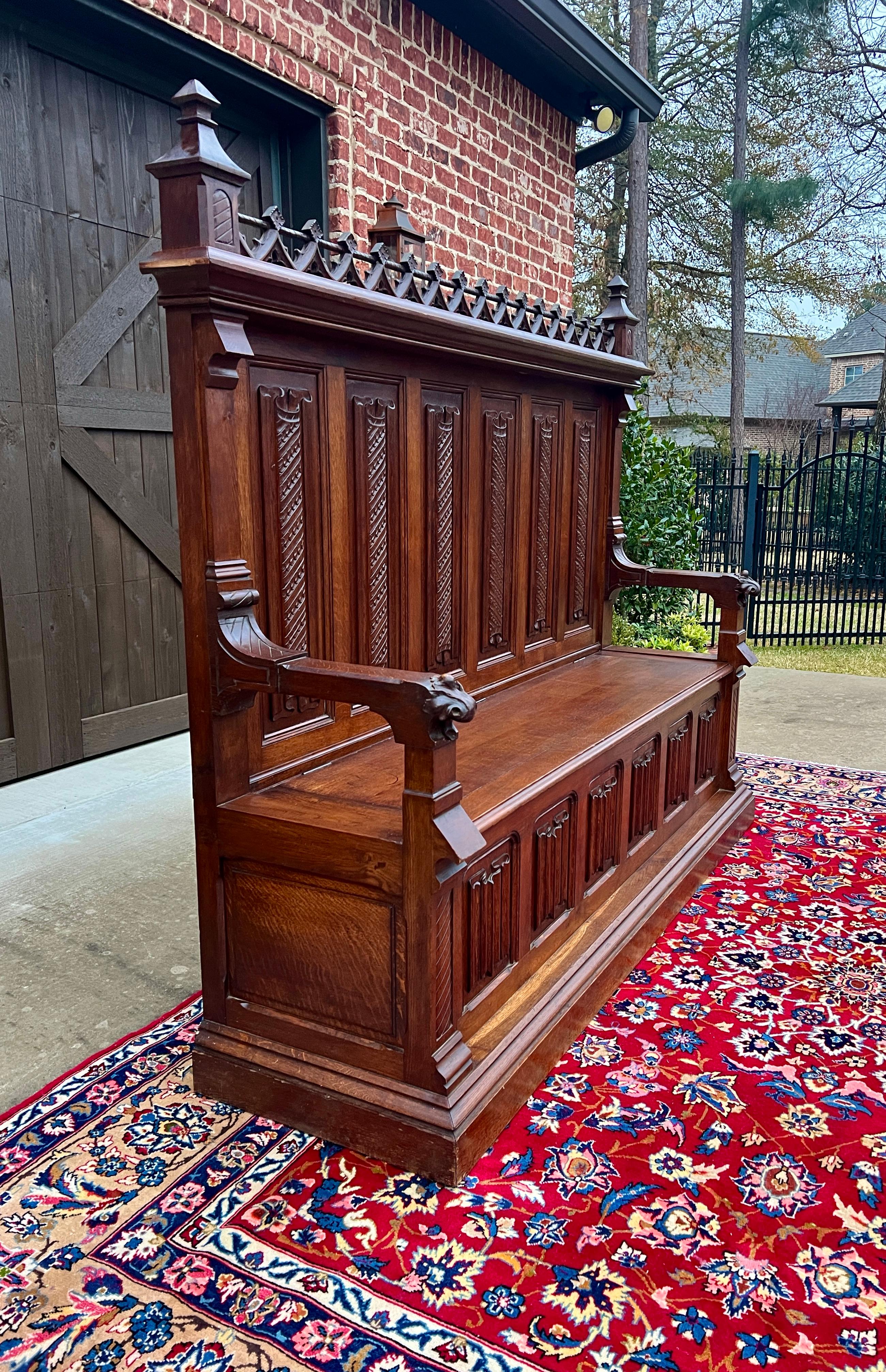 Gran banco francés antiguo Settee Asiento gótico de tracería de roble c. XIX Francés en venta