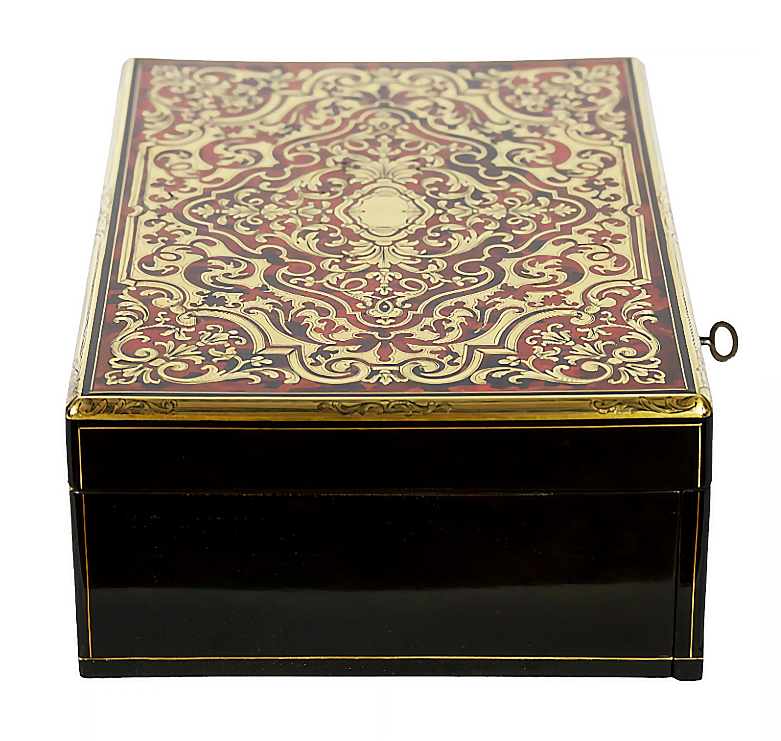Large Antique French Boulle Napoleon III Marquetry Box In Good Condition For Sale In Vilnius, LT