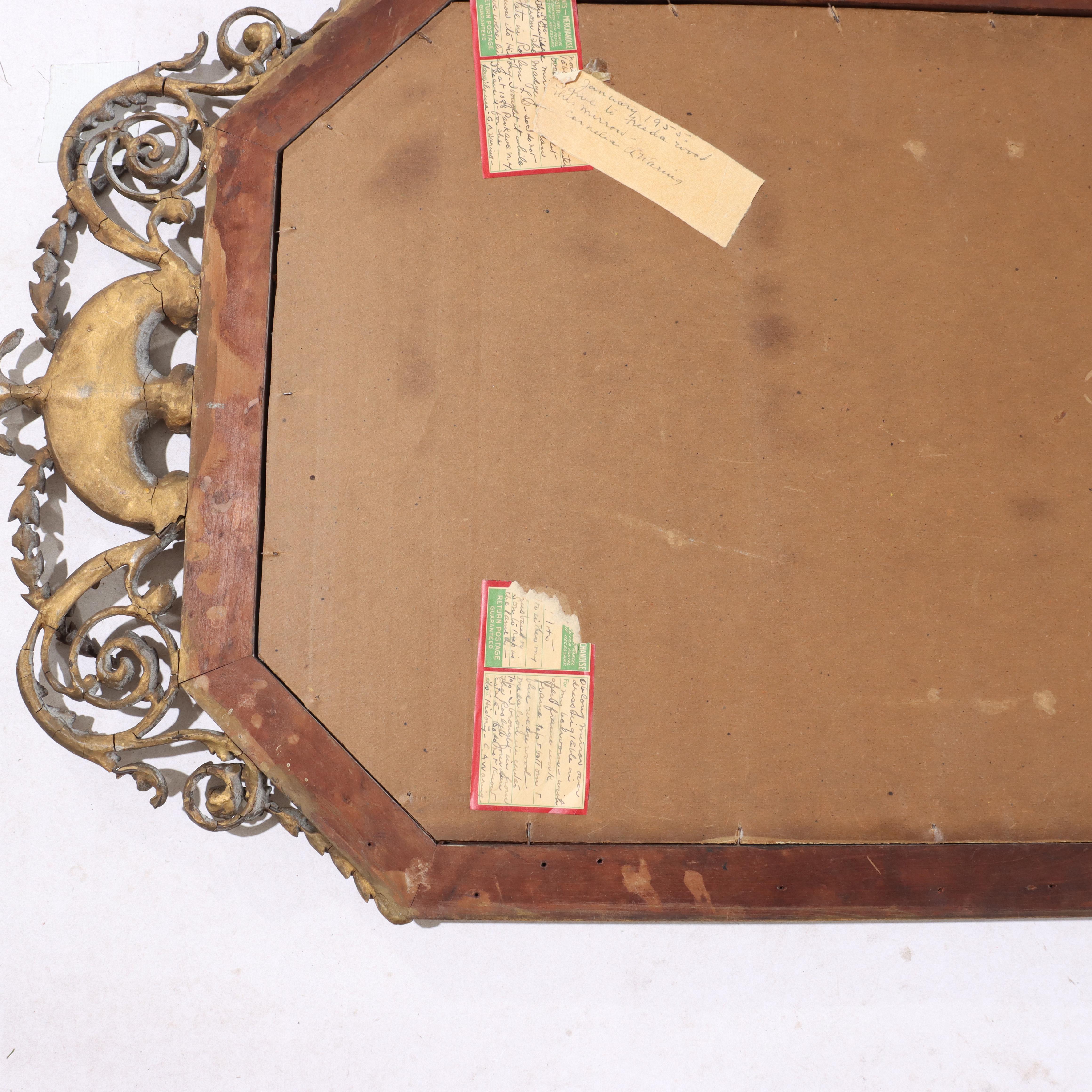 Gran Espejo de Pared Francés Antiguo de Madera Dorada Tallada con Placa de Camafeo C1920 en venta 4