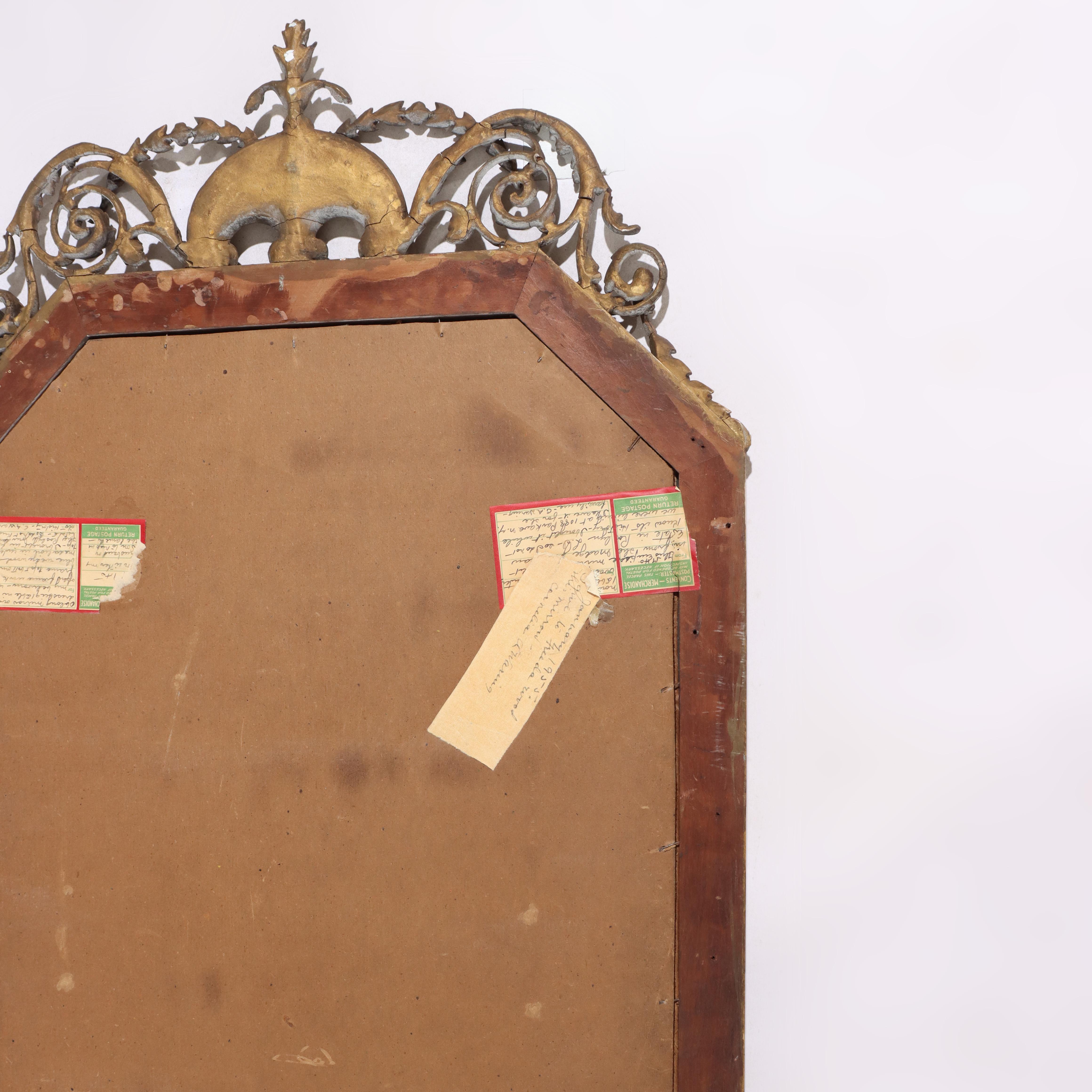 Gran Espejo de Pared Francés Antiguo de Madera Dorada Tallada con Placa de Camafeo C1920 en venta 5