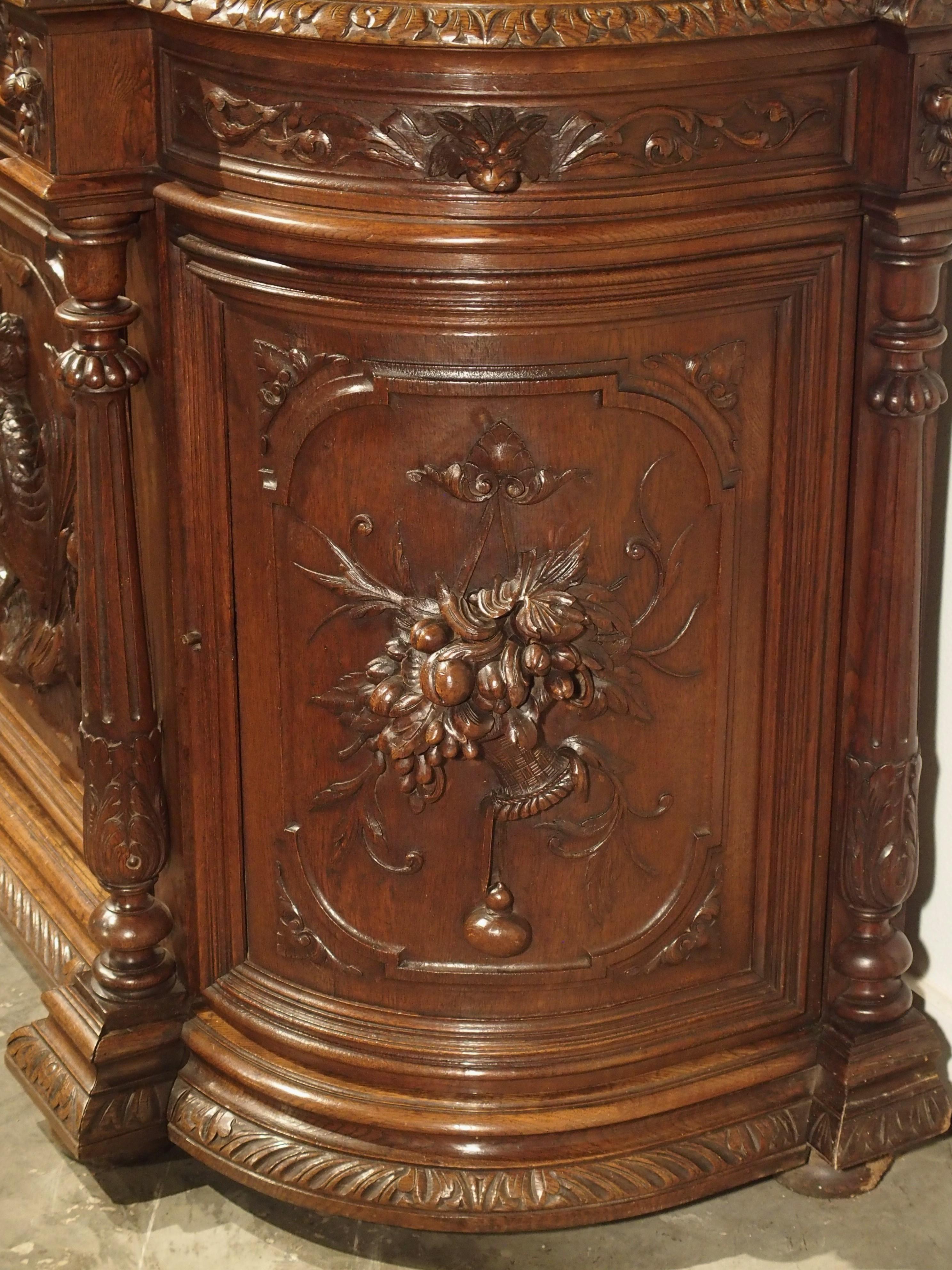 Large Antique French Carved Oak Buffet de Chasse, circa 1880 10