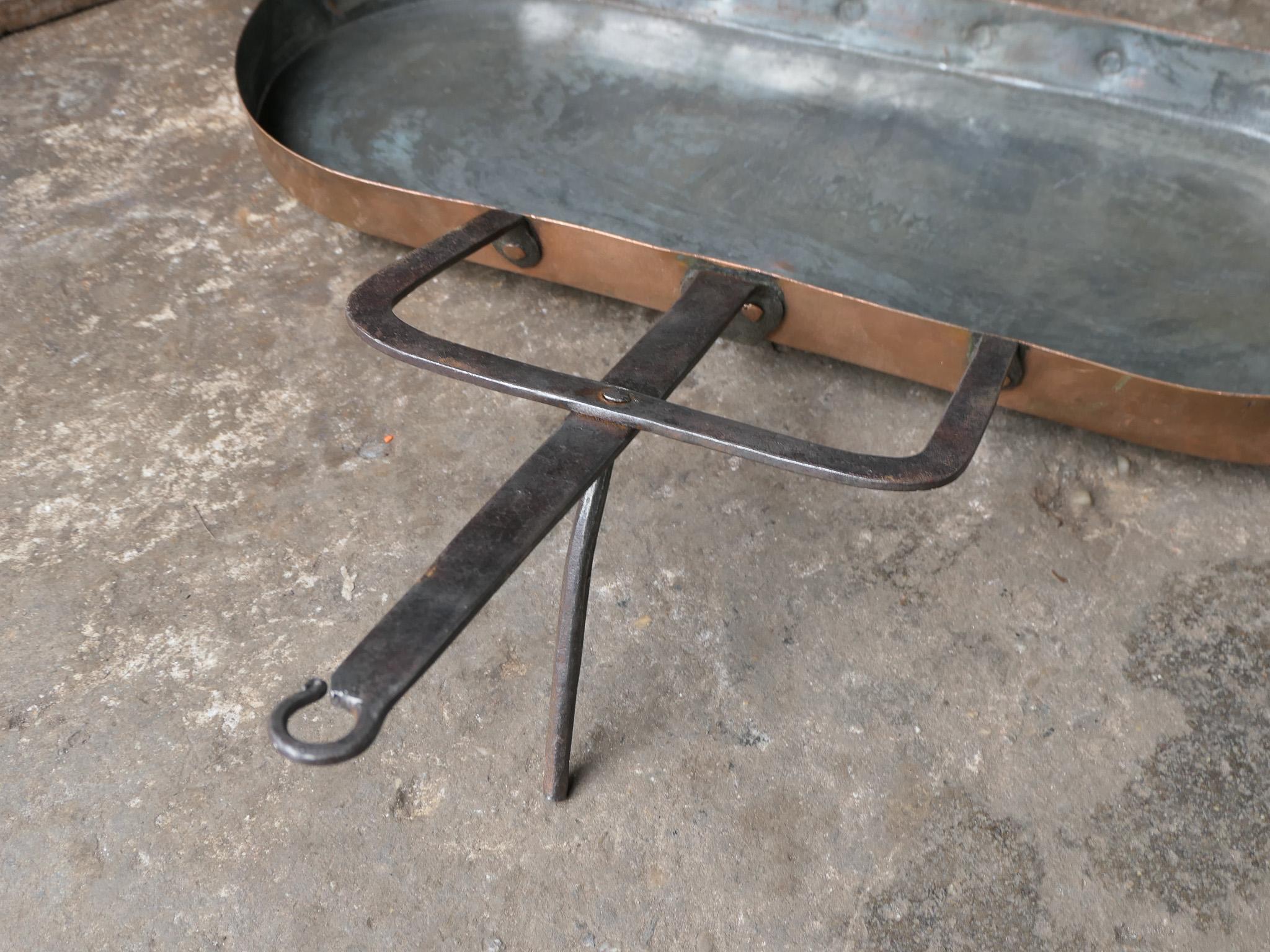 Large antique French Dripping Pan, 18th Century For Sale 2