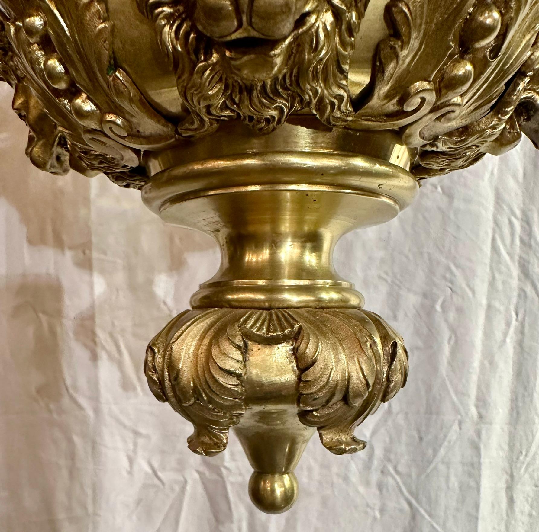 Grande lanterne de château ancienne en bronze doré, Circa 1880. en vente 1
