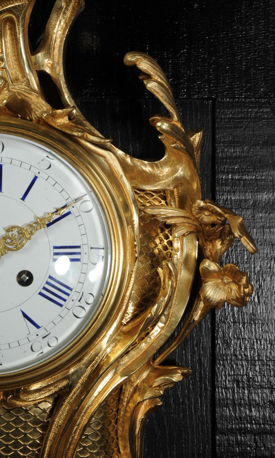 Grande horloge murale rococo franaise ancienne de style Louis XV en bronze dor en vente 4