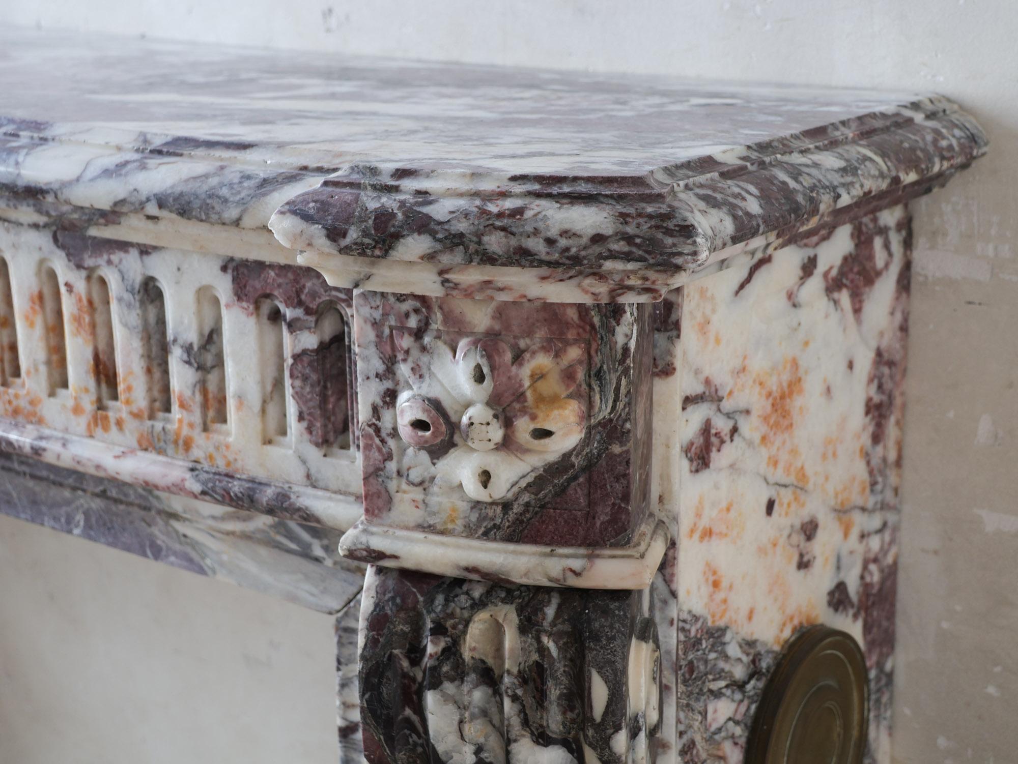Large Antique French Louis XVI fireplace in Exceptional Fleur de Pêche marble For Sale 6