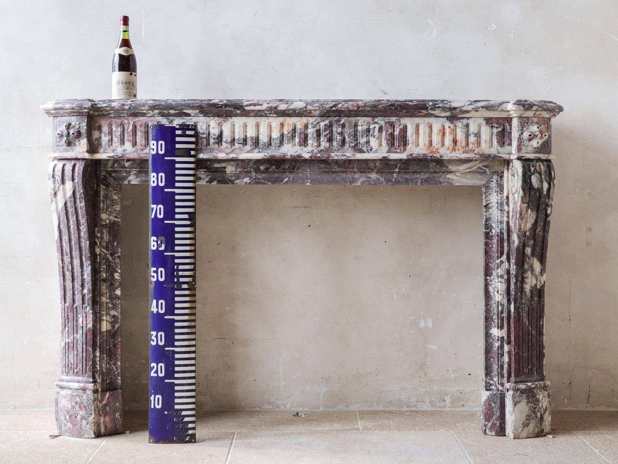 Large Antique French Louis XVI fireplace in Exceptional Fleur de Pêche marble For Sale 8
