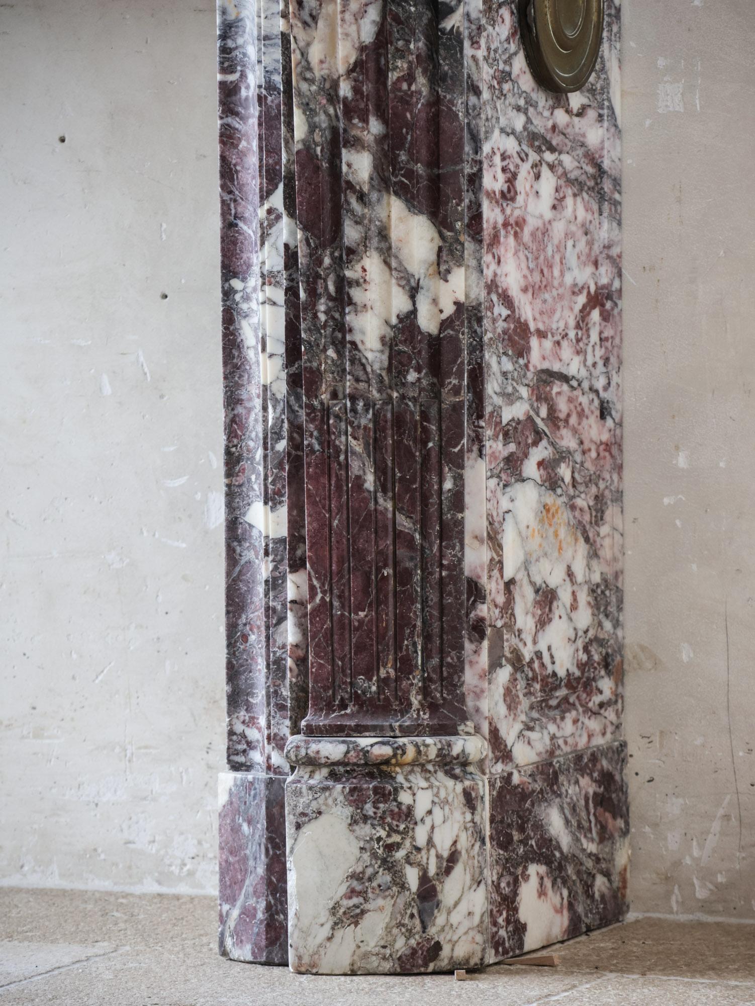 Large Antique French Louis XVI fireplace in Exceptional Fleur de Pêche marble For Sale 11