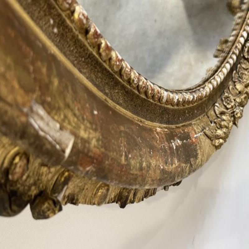 Gran Espejo Francés Antiguo Luis XVI de Madera Dorada, Década de 1890 en venta 3
