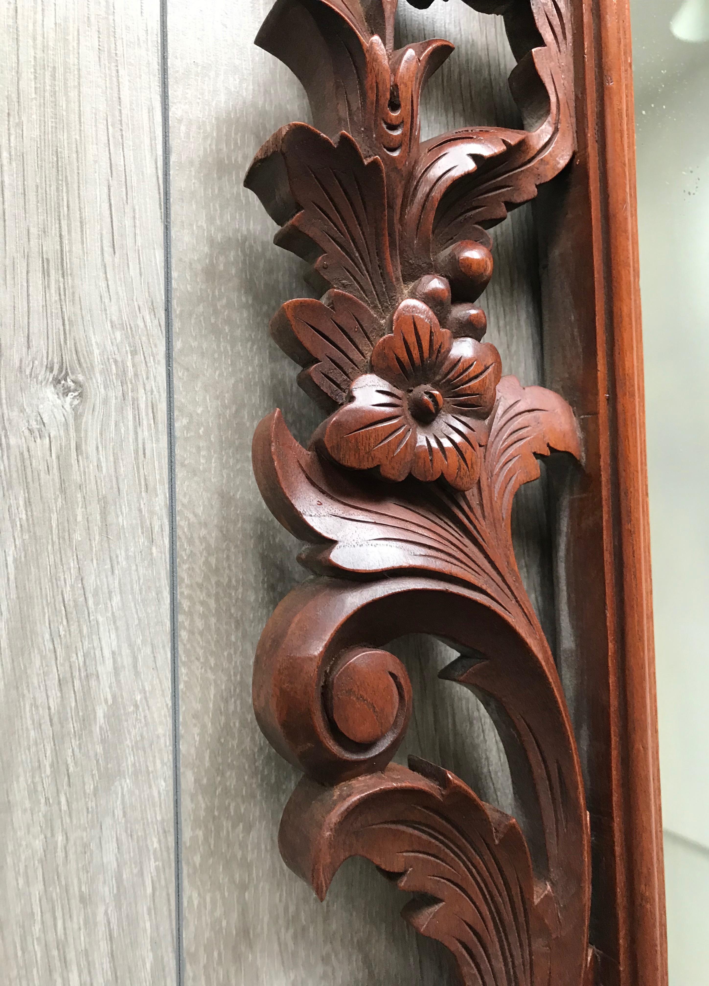 Large French Mirror in Hand Carved Solid Nutwood Frame with Flowery Decor For Sale 5
