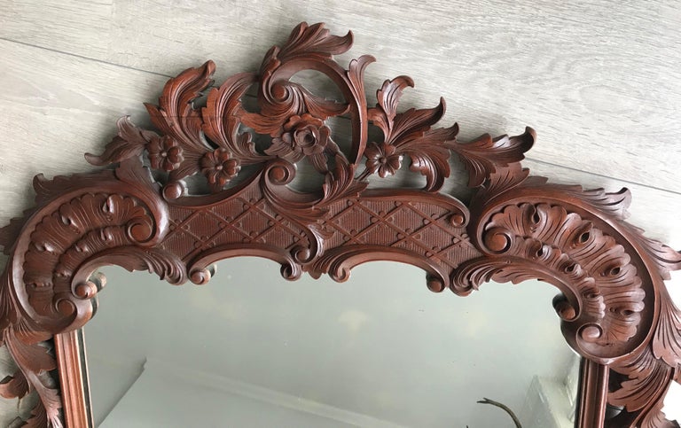 Large French Mirror in Hand Carved Solid Nutwood Frame with Flowery Decor In Good Condition For Sale In Lisse, NL