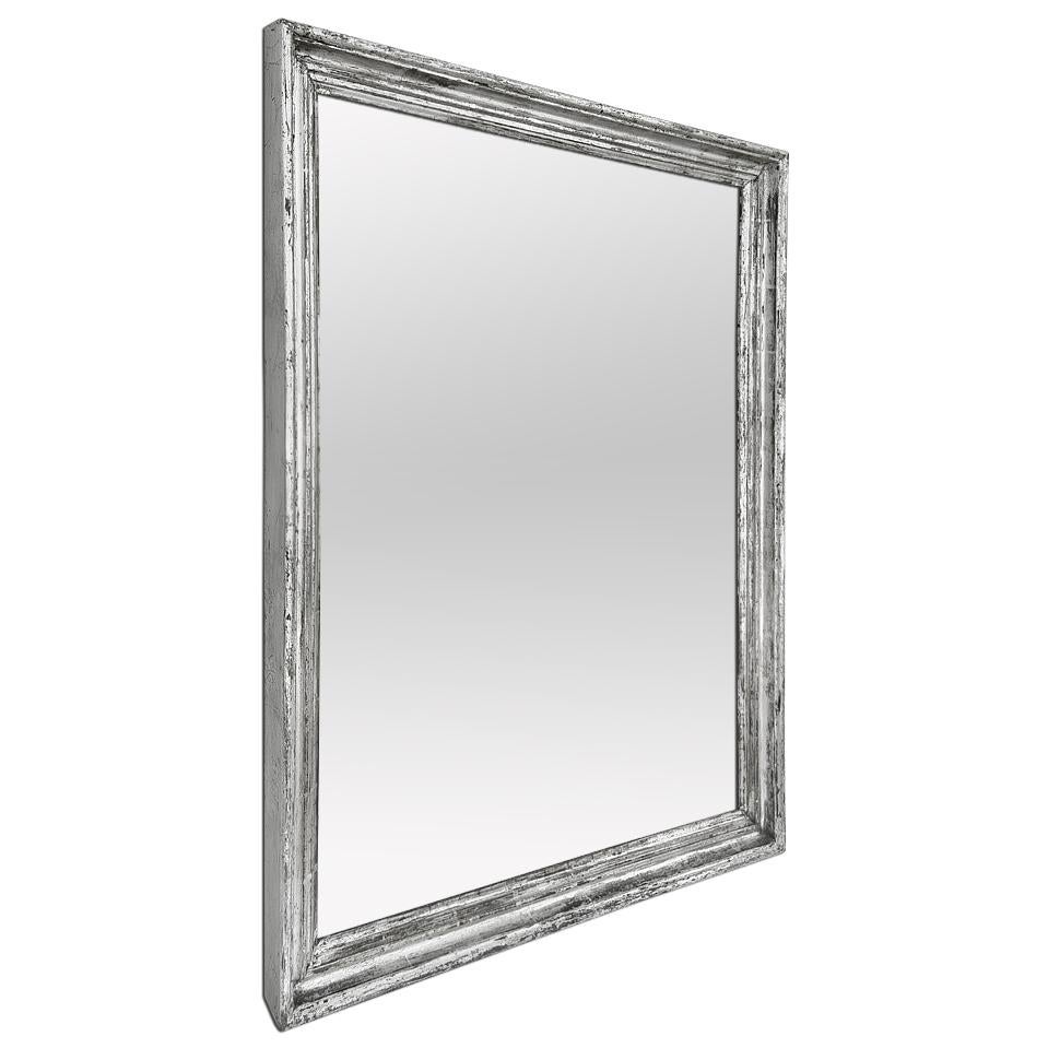 Large antique French silverwood mirror, circa 1890. Antique silverwood frame, gilding to the leaf patinated by the time. (Antique frame width measures: 5.5 cm / 2.16 in). Modern glass mirror. Wood back.