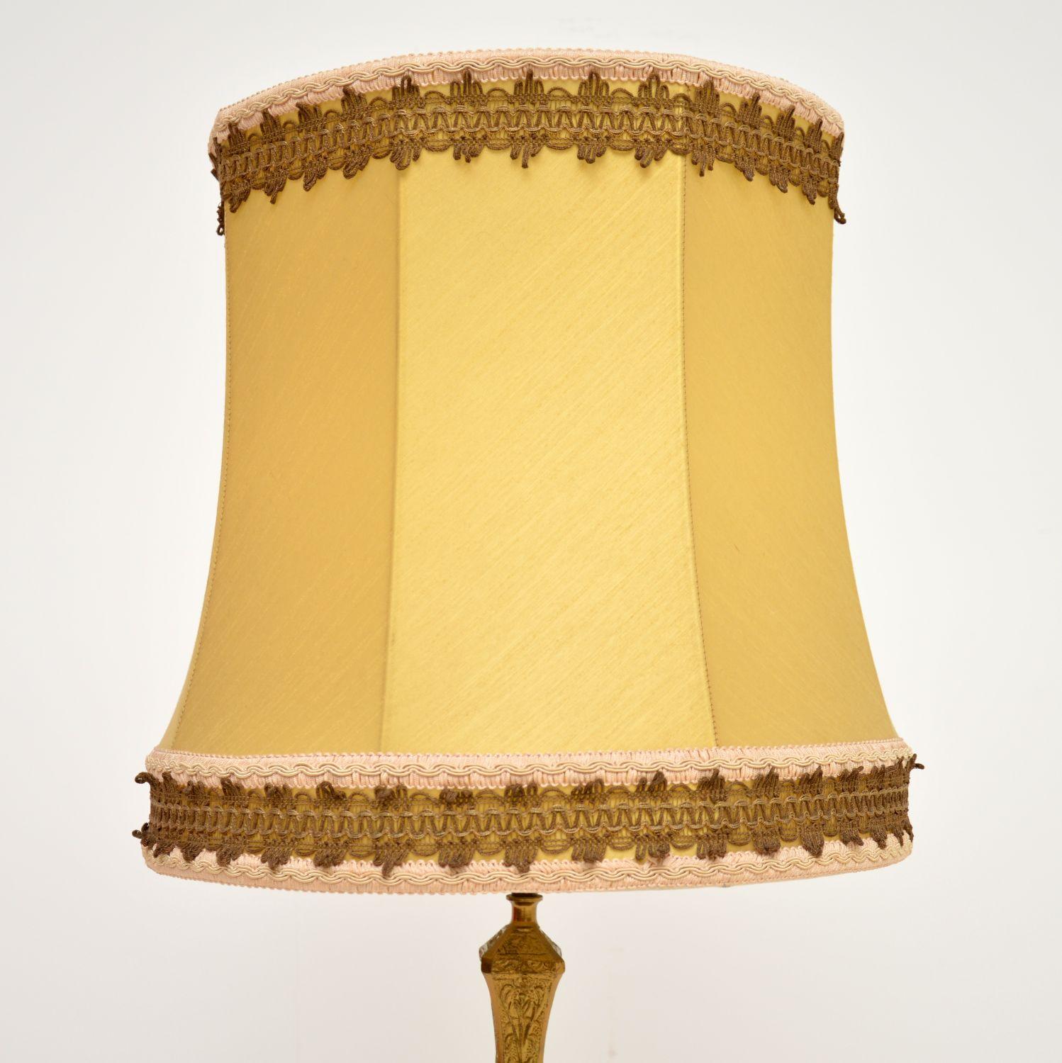 Louis XV Grande lampe de bureau française d'antiquités en onyx et métal doré en vente