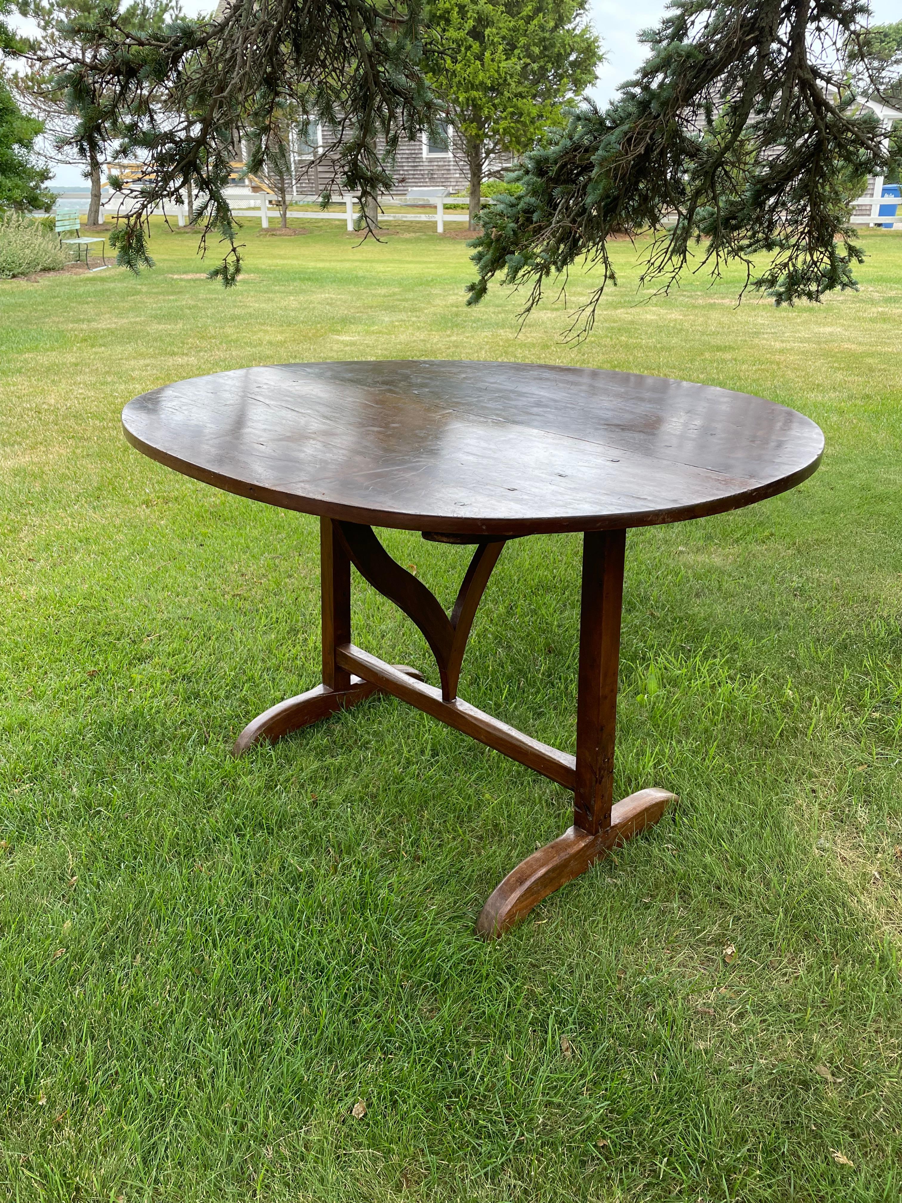 Grande table Vendange française ancienne ovale à plateau basculant en vente 7