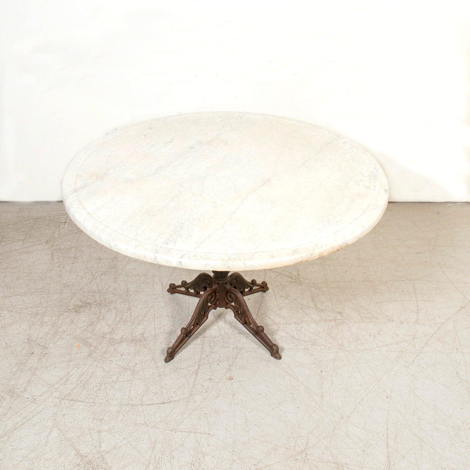 Gran Mesa Bistro Parisina Antique French con Base de Hierro y Tapa de Mármol en venta 1