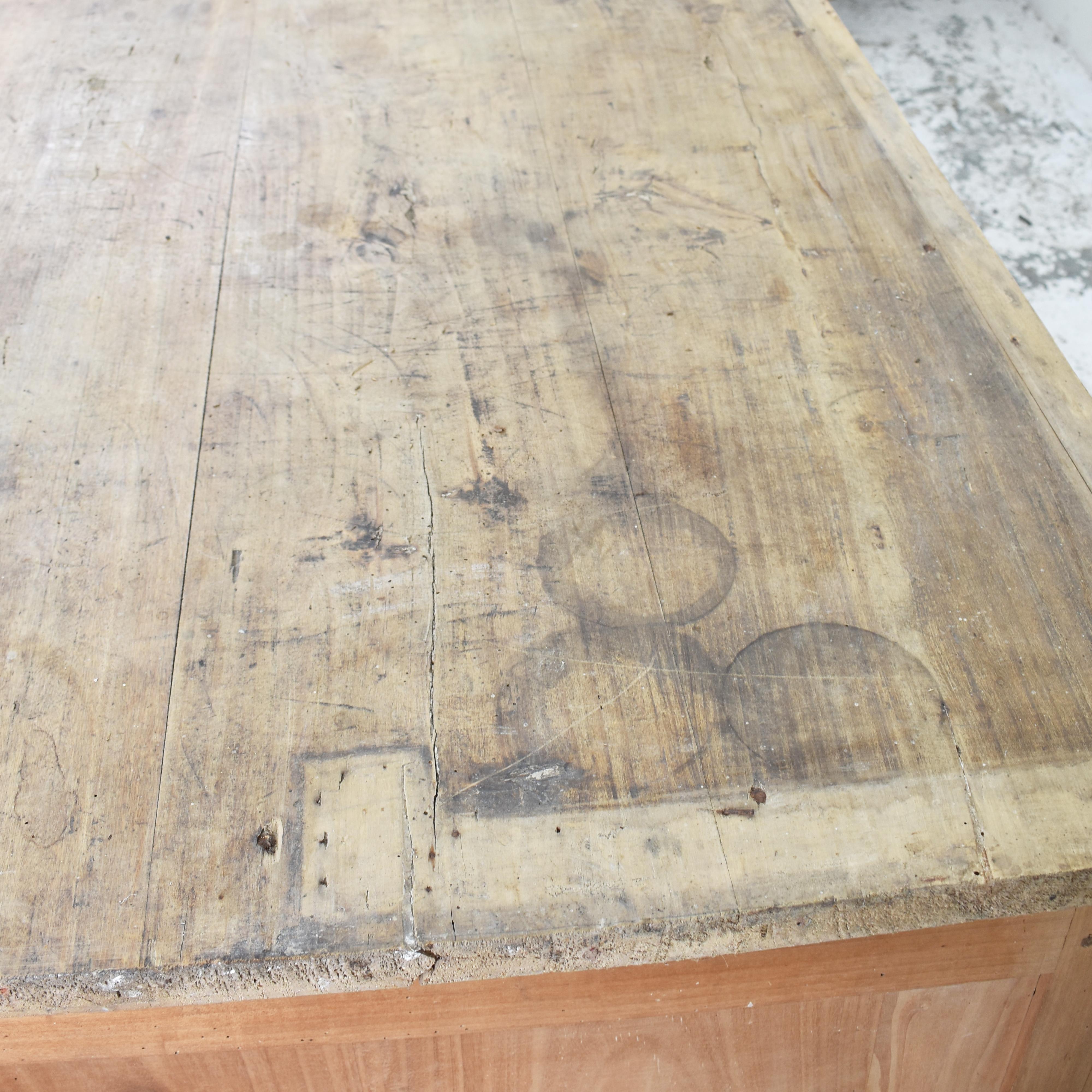 Grande Antique French Pine Rustic Farmhouse Kitchen Dresser Cupboard Island en venta 4