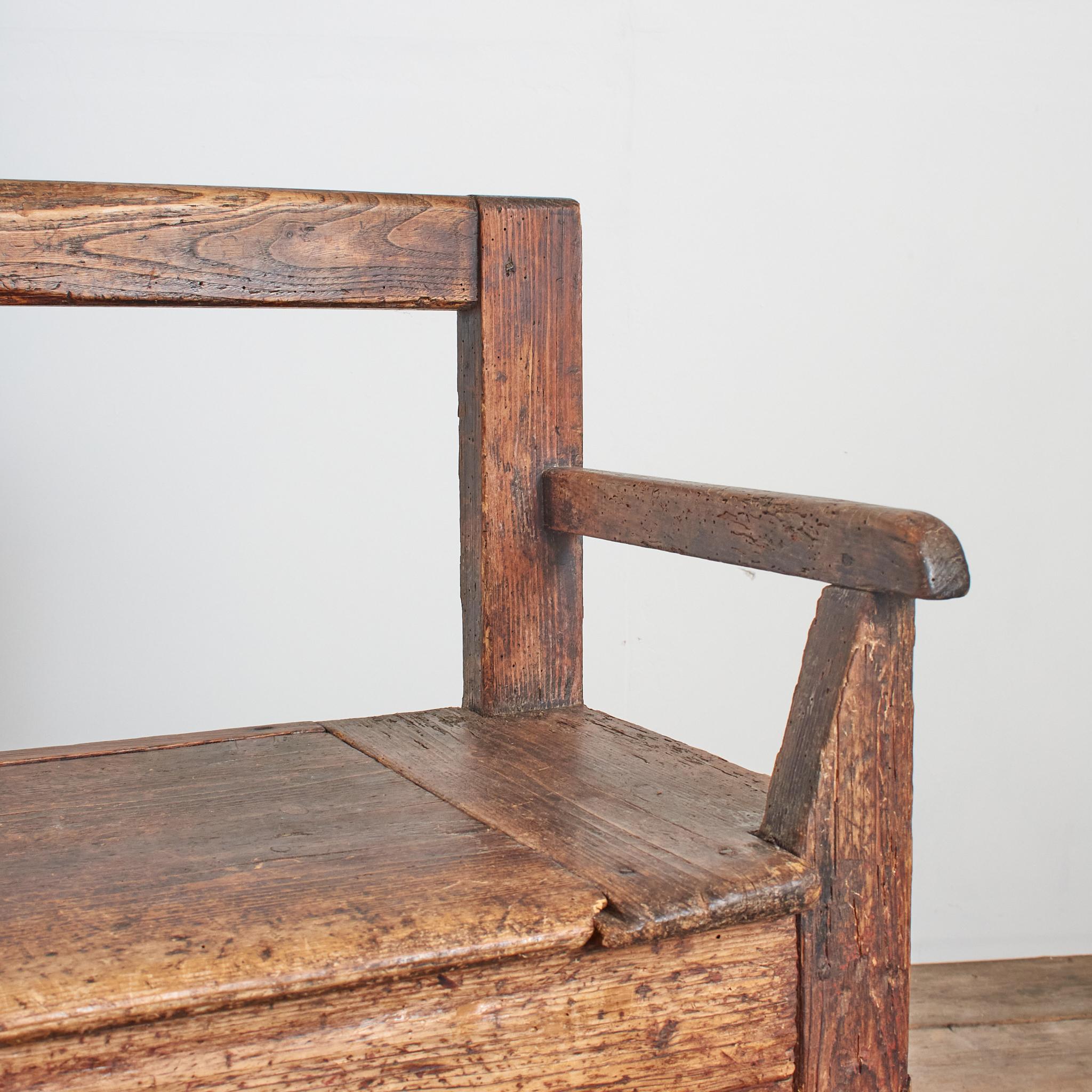 Grand banc ancien en pin français rustique Farmhouse Kitchen Hallway Settle Bench en vente 1