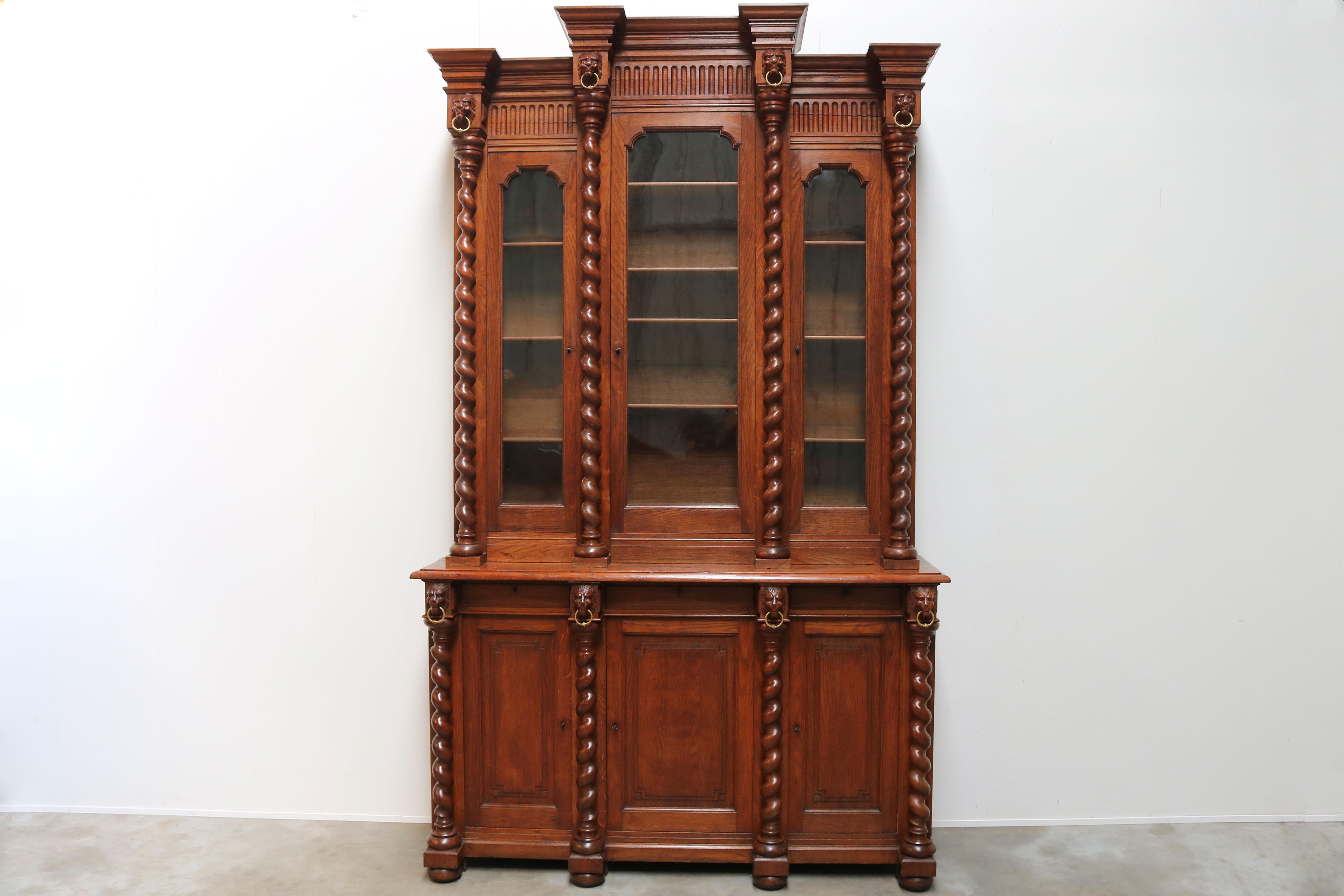 Large Antique French Renaissance Bookcase Cabinet 19th Century Barley Twist Oak For Sale 4