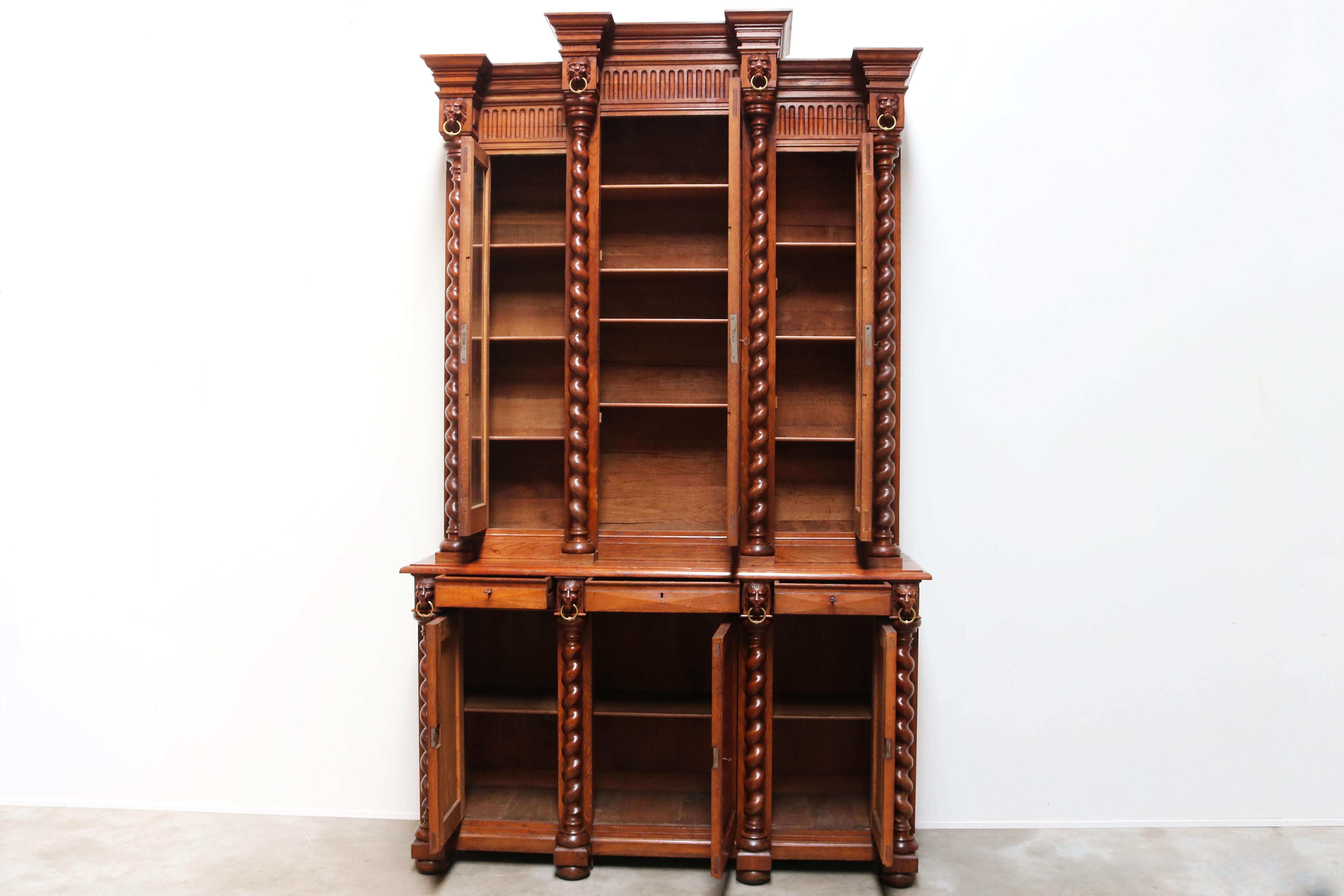 Large Antique French Renaissance Bookcase Cabinet 19th Century Barley Twist Oak For Sale 7