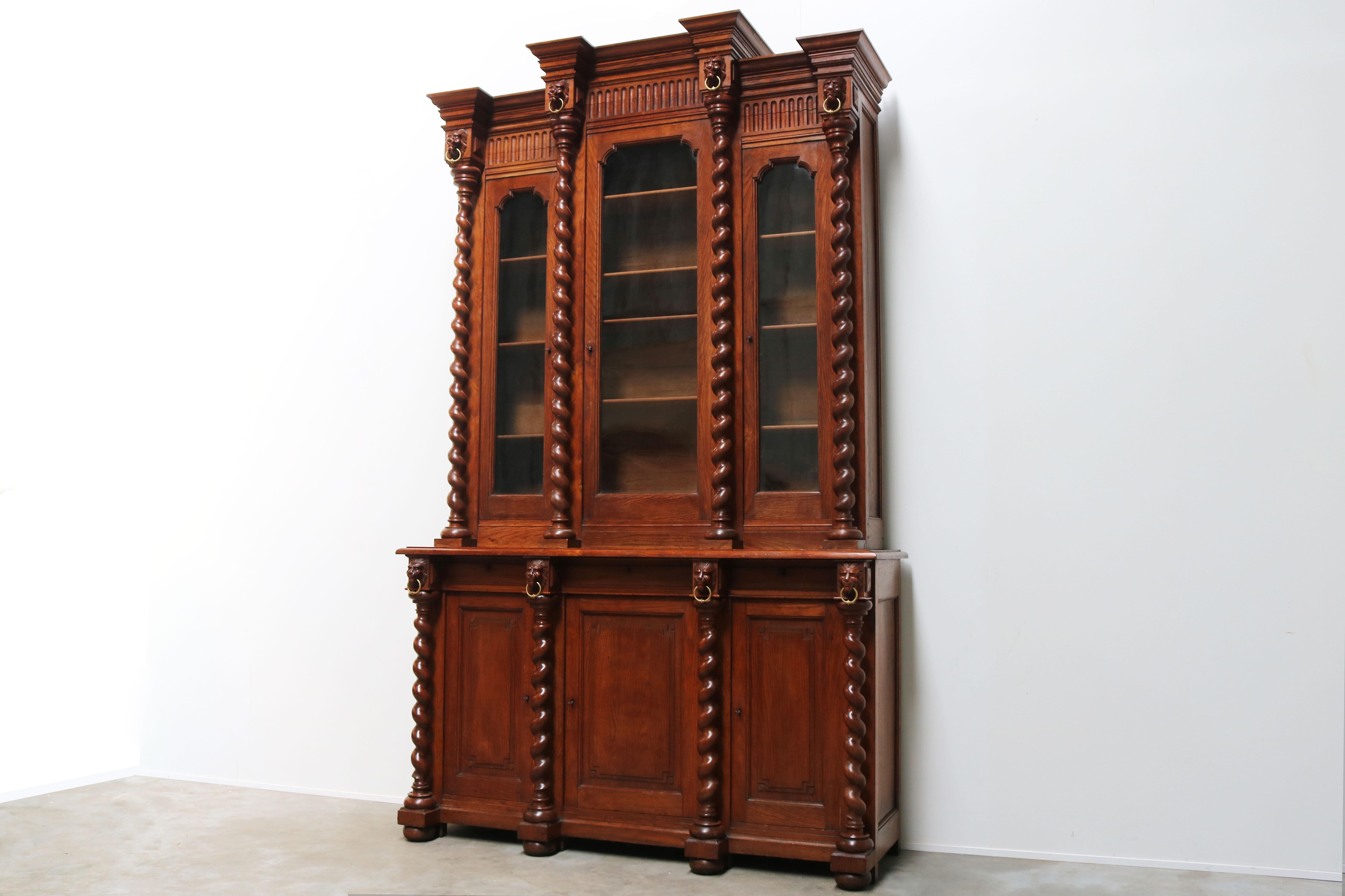 Large Antique French Renaissance Bookcase Cabinet 19th Century Barley Twist Oak For Sale 8