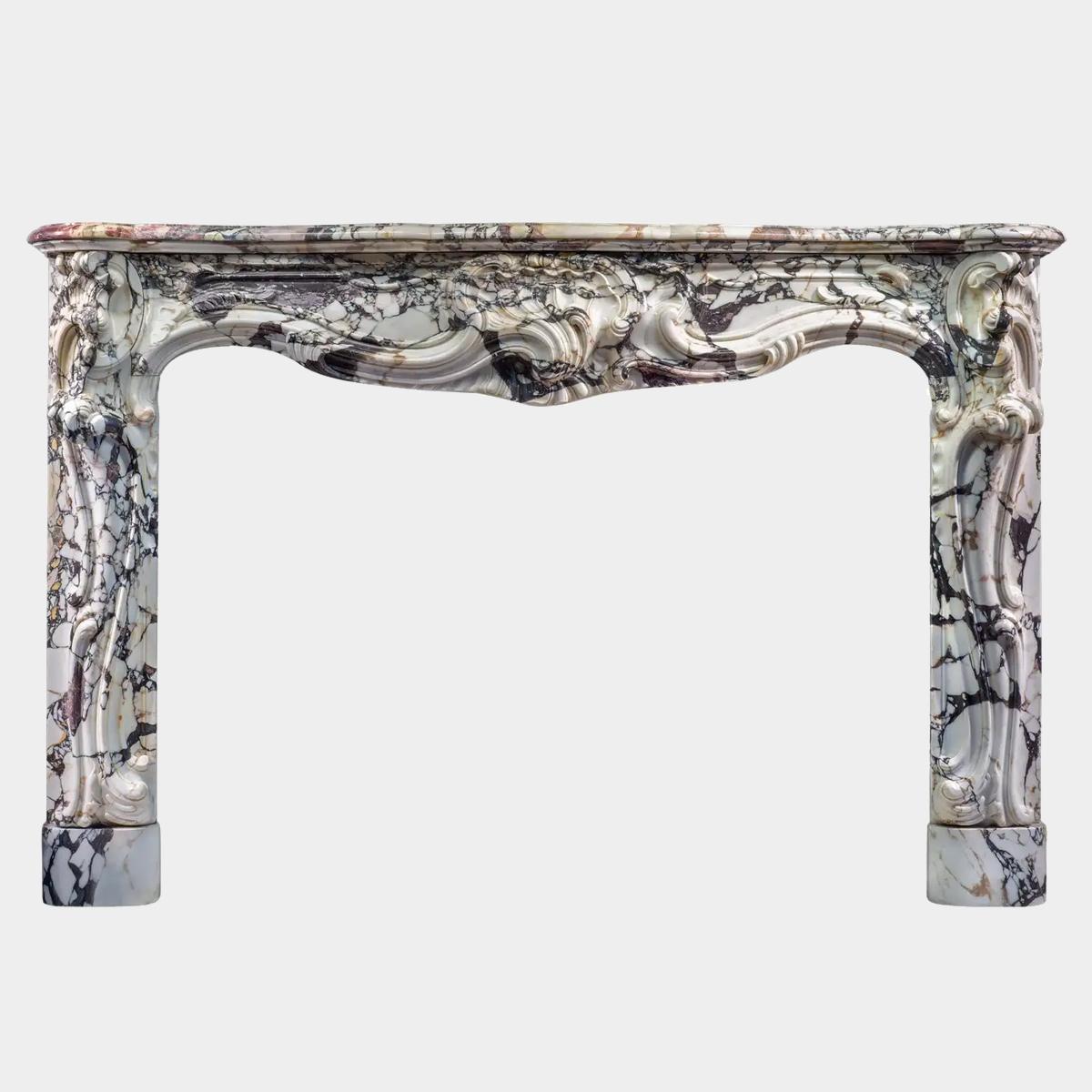 Gran repisa de chimenea de mármol French Rococo Breche Violette antigua en Bueno estado para la venta en London, GB